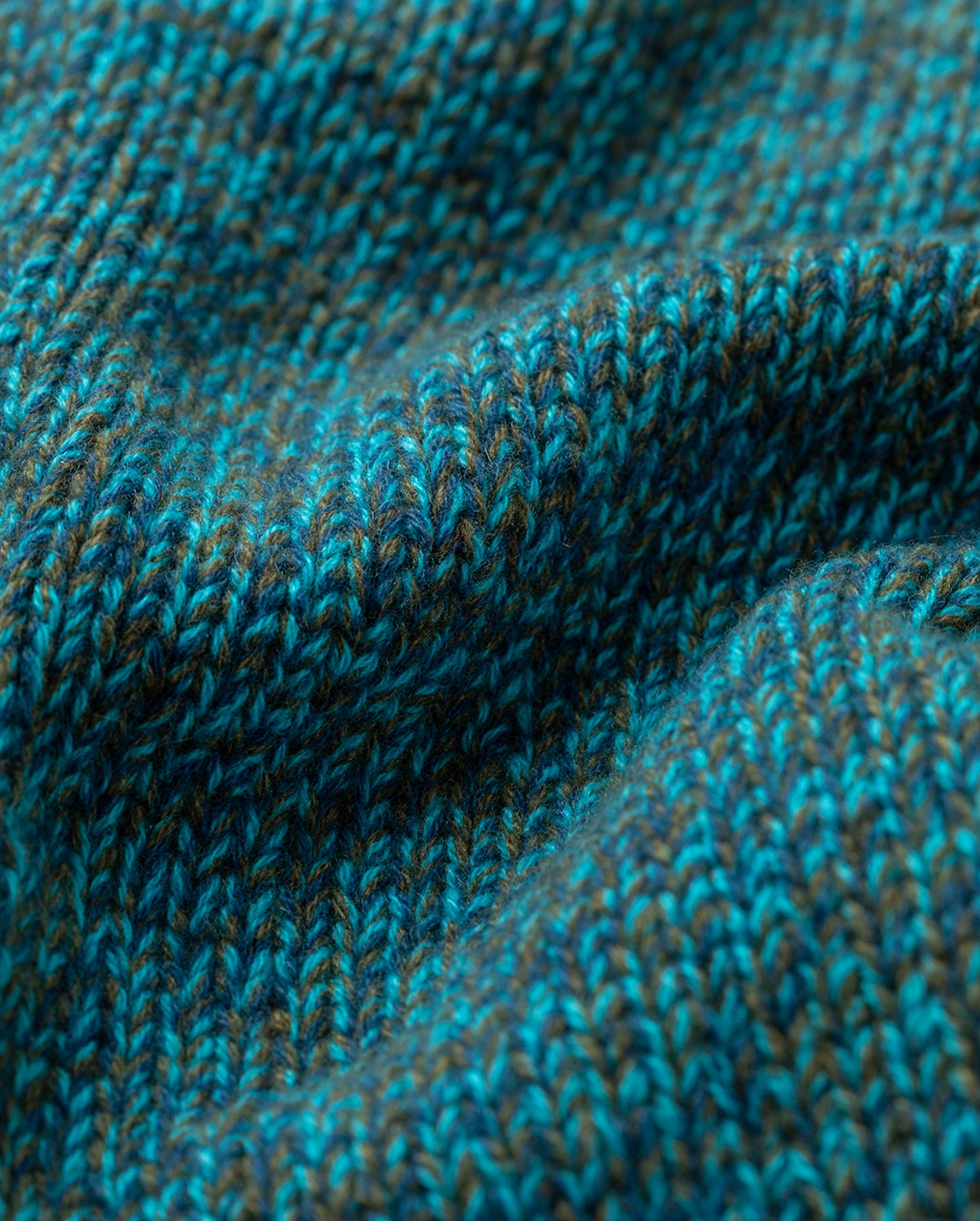 JOHNSTONS OF ELGIN CASHMERE MARL KEILL TRIANGLE SCARF BLUE MARL 100% CASHMERE HAB03648007012ONE