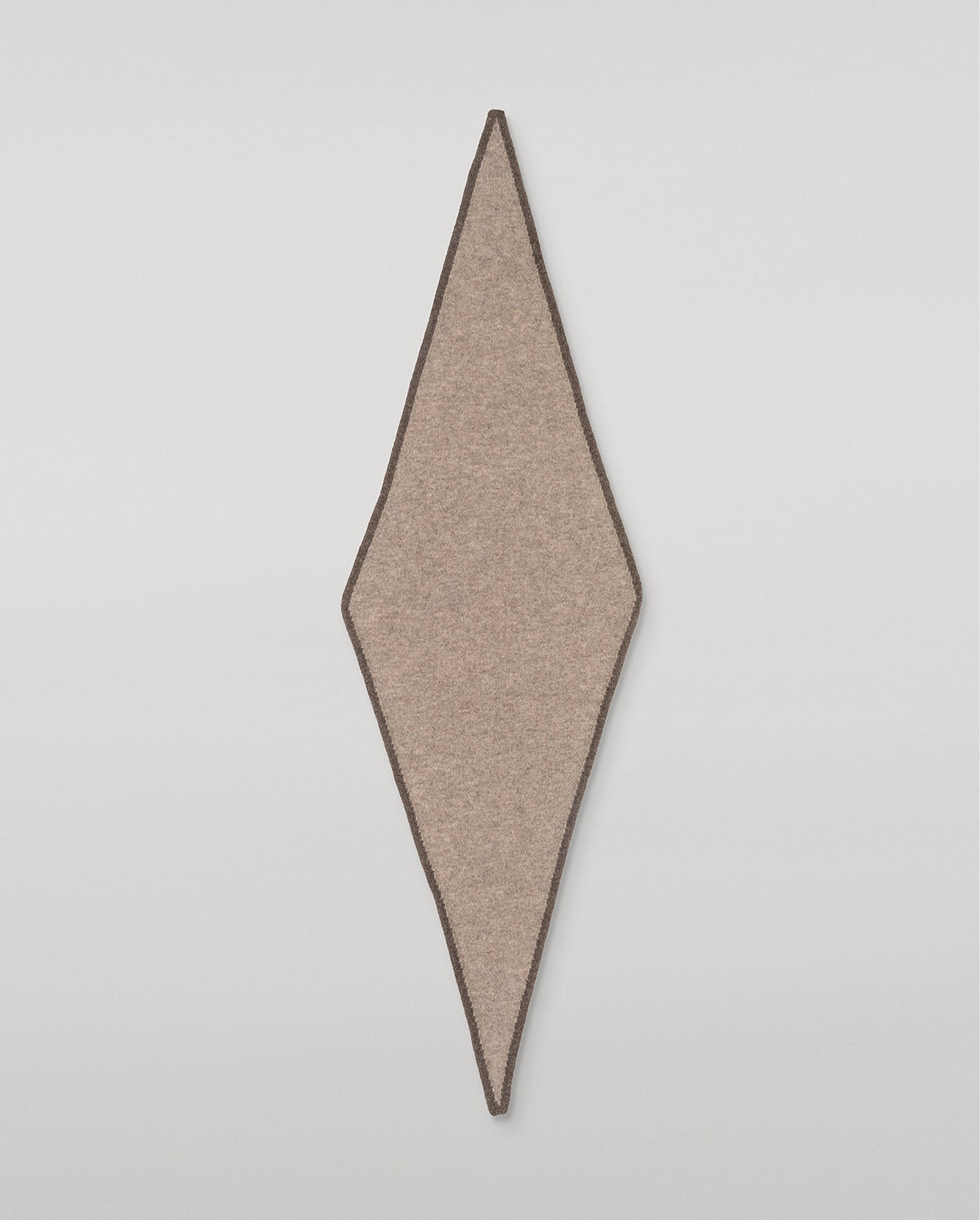 JOHNSTONS OF ELGIN CASHMERE GAUZY ANYA DIAMOND NECK TIE BROWN 100% CASHMERE HAE03431Q26241ONE