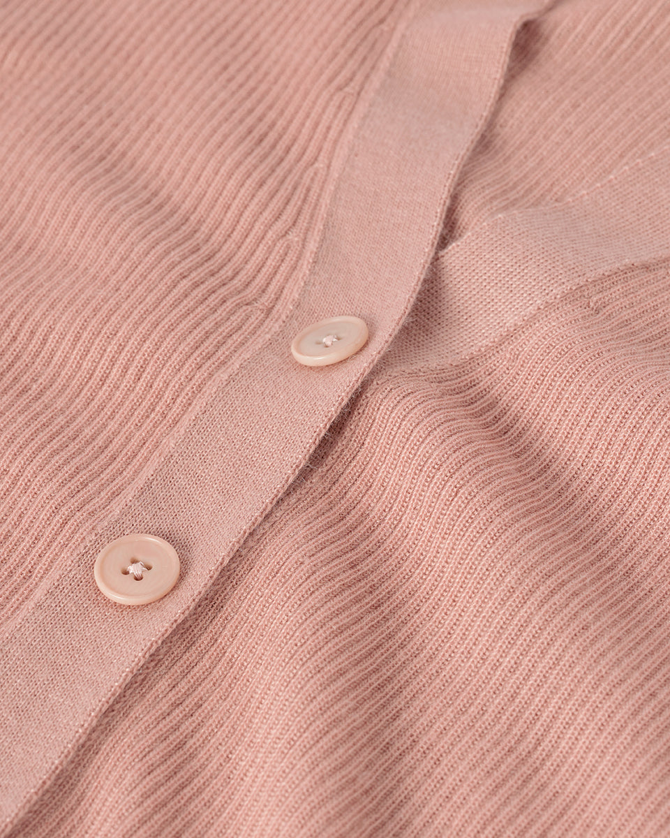 Johnstons of Elgin AW25 Women's Knitwear Nude Superfine Cashmere Pink Cardigan Neckline details KAI05372SE5274