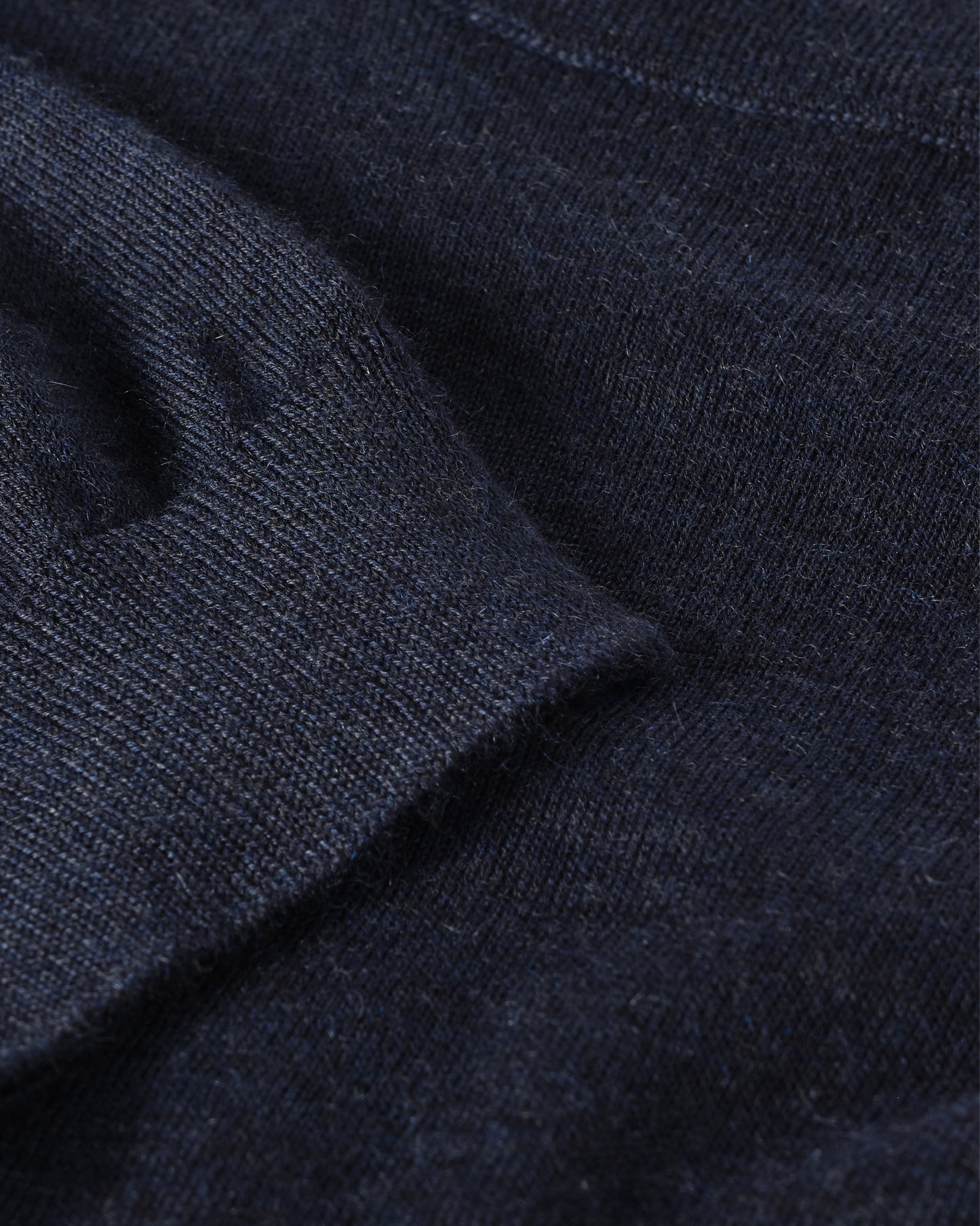 JOHNSTONS OF ELGIN WOMENS HONOR SHORT SLEEVE CREW NAVY 100% SUPERFINE CASHMERE KAI05712HD7350