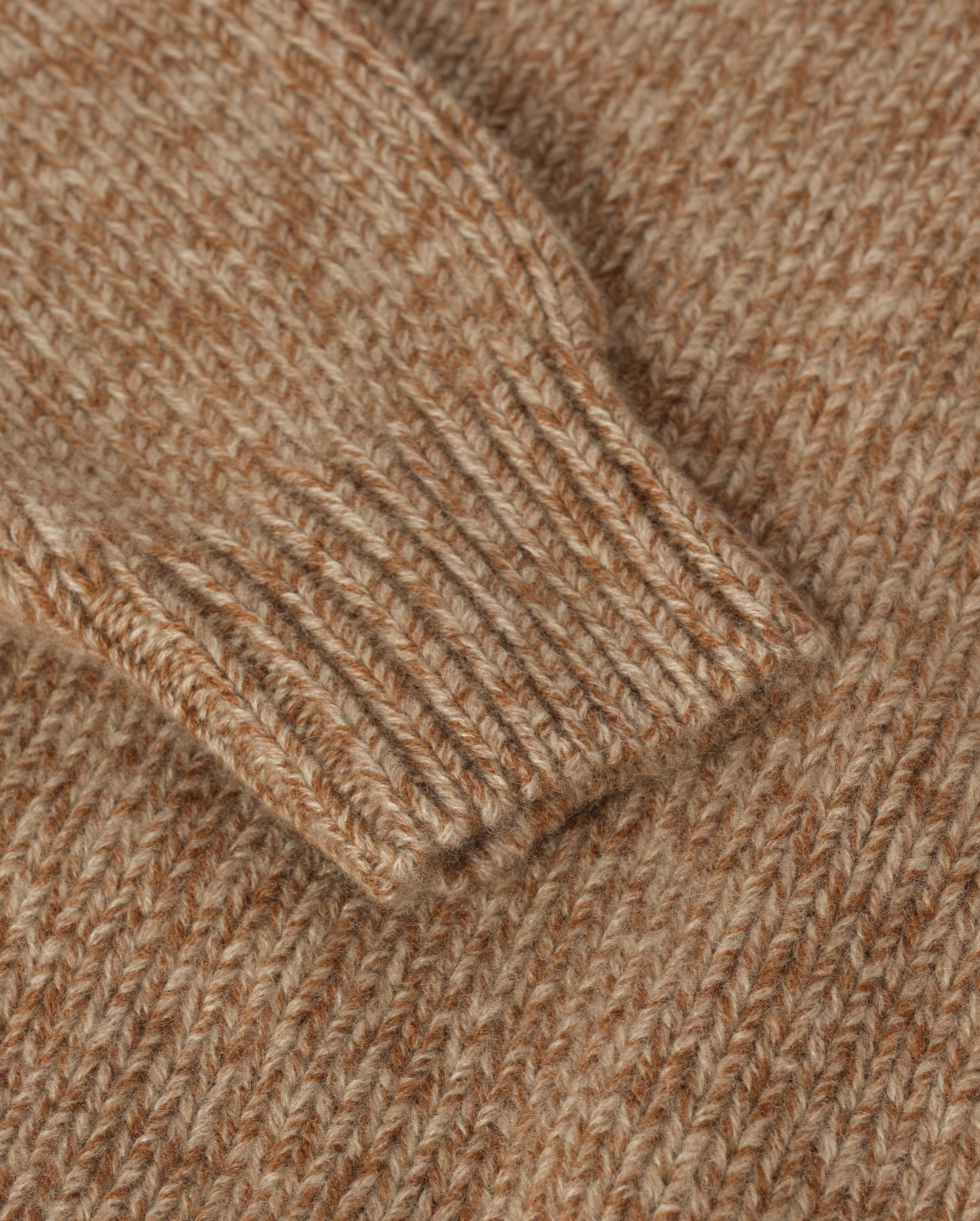 JOHNSTONS OF ELGIN FYFE CREW SWEATER CASHMERE 3 COLOUR MARL CREW SWEATER - 6 PLY BROWN MARL 100% CASHMERE UAC05753007013