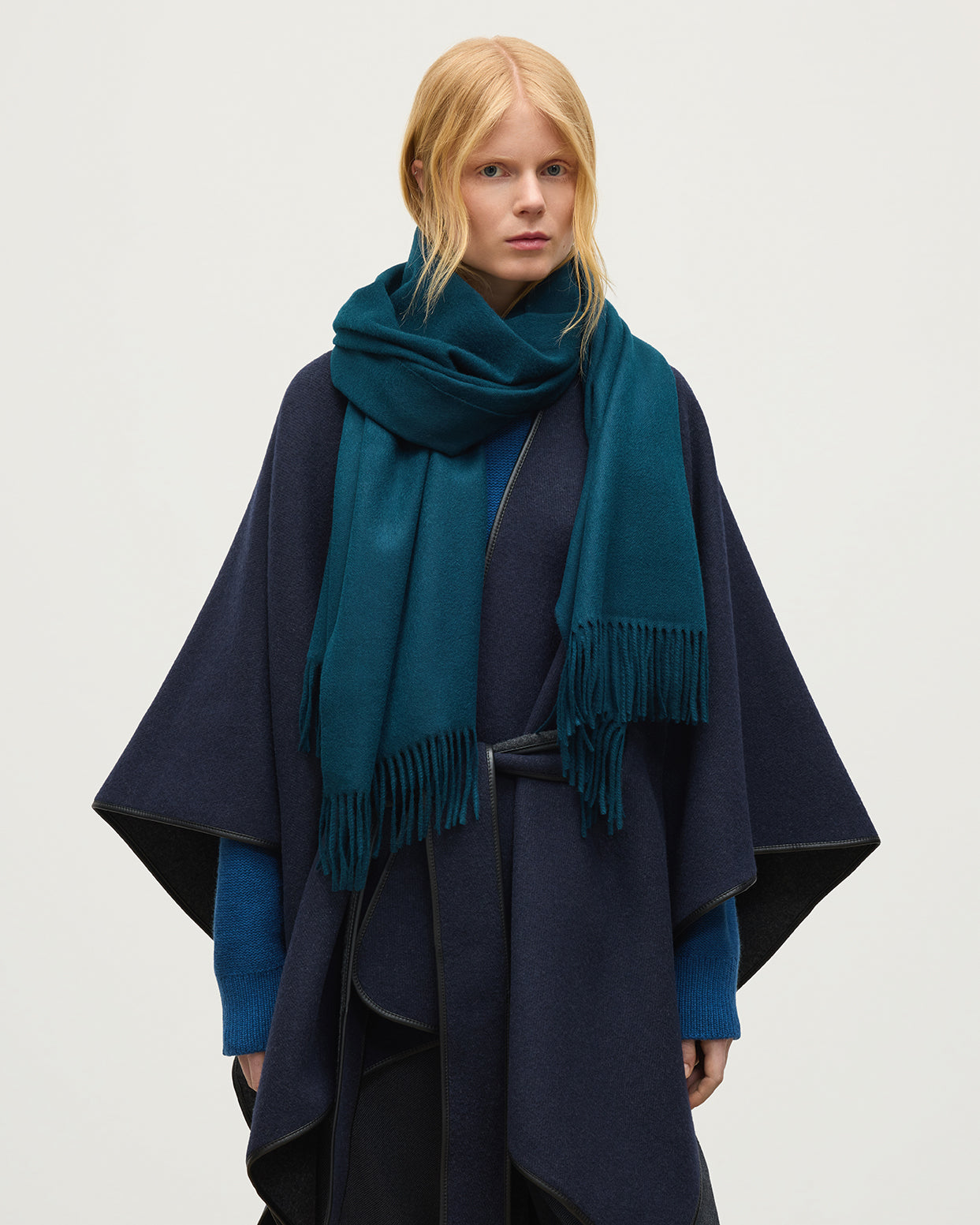 JOHNSTONS OF ELGIN CLASSIC CASHMERE STOLE BLUE 100% CASHMERE WA000056SD5123ONE
