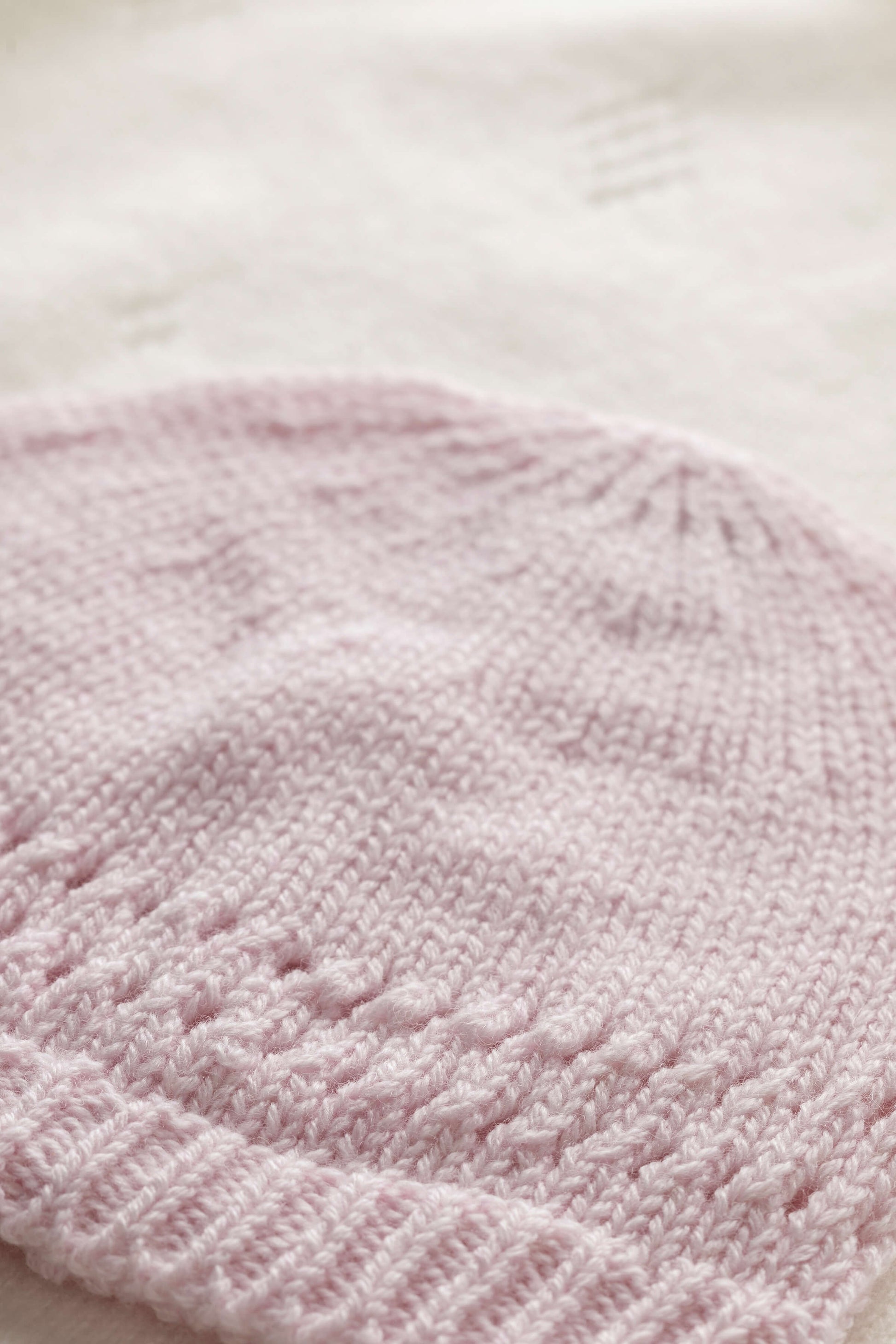 Johnstons of Elgin Baby Handknits Blush Hand Knitted Cashmere Baby Beanie JA000132SE0208ONE