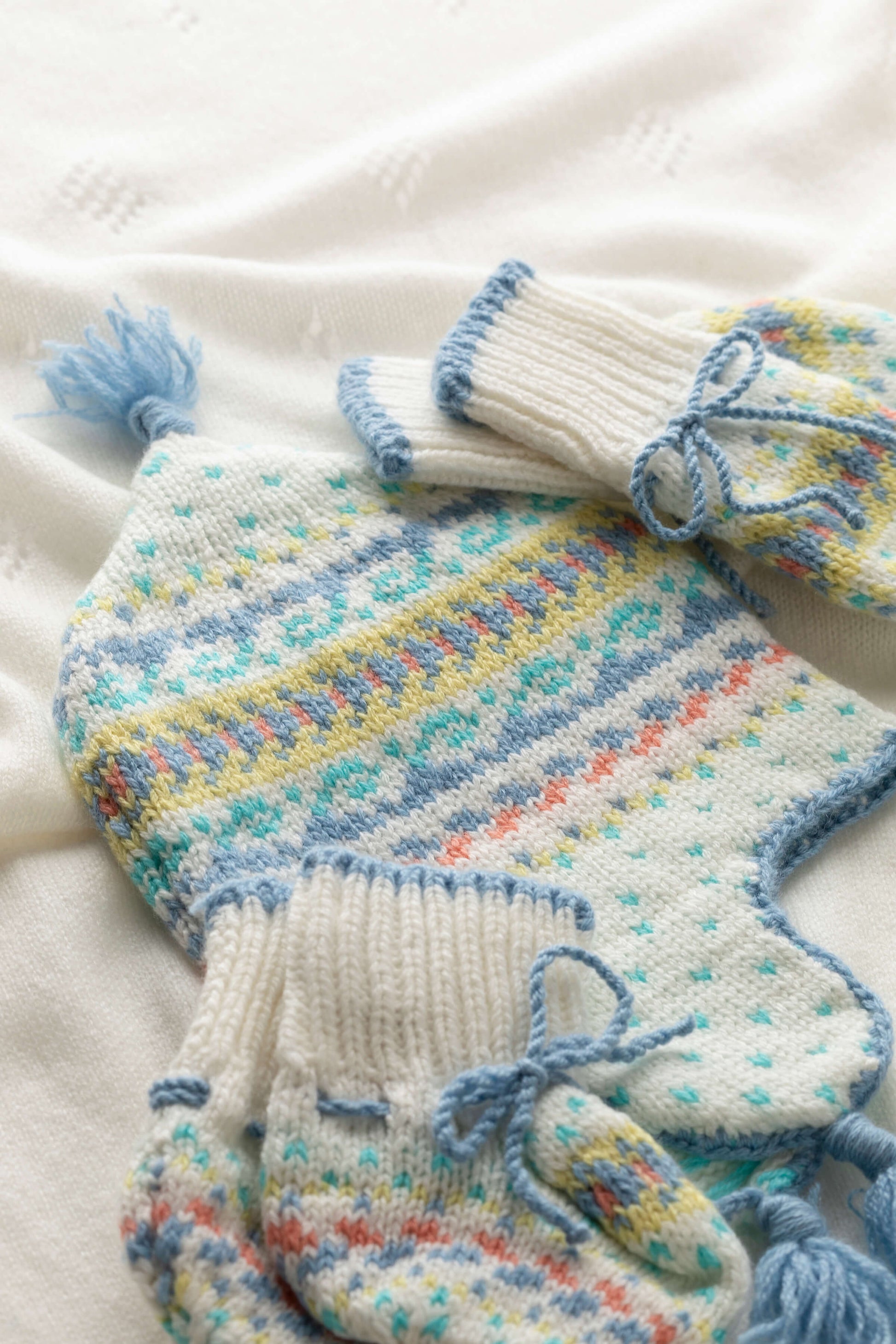 Johnstons of Elgin Baby Handknits SKYLINE (BLUE) Hand Knit Fairisle Cashmere Baby Booties JA000138SD0309