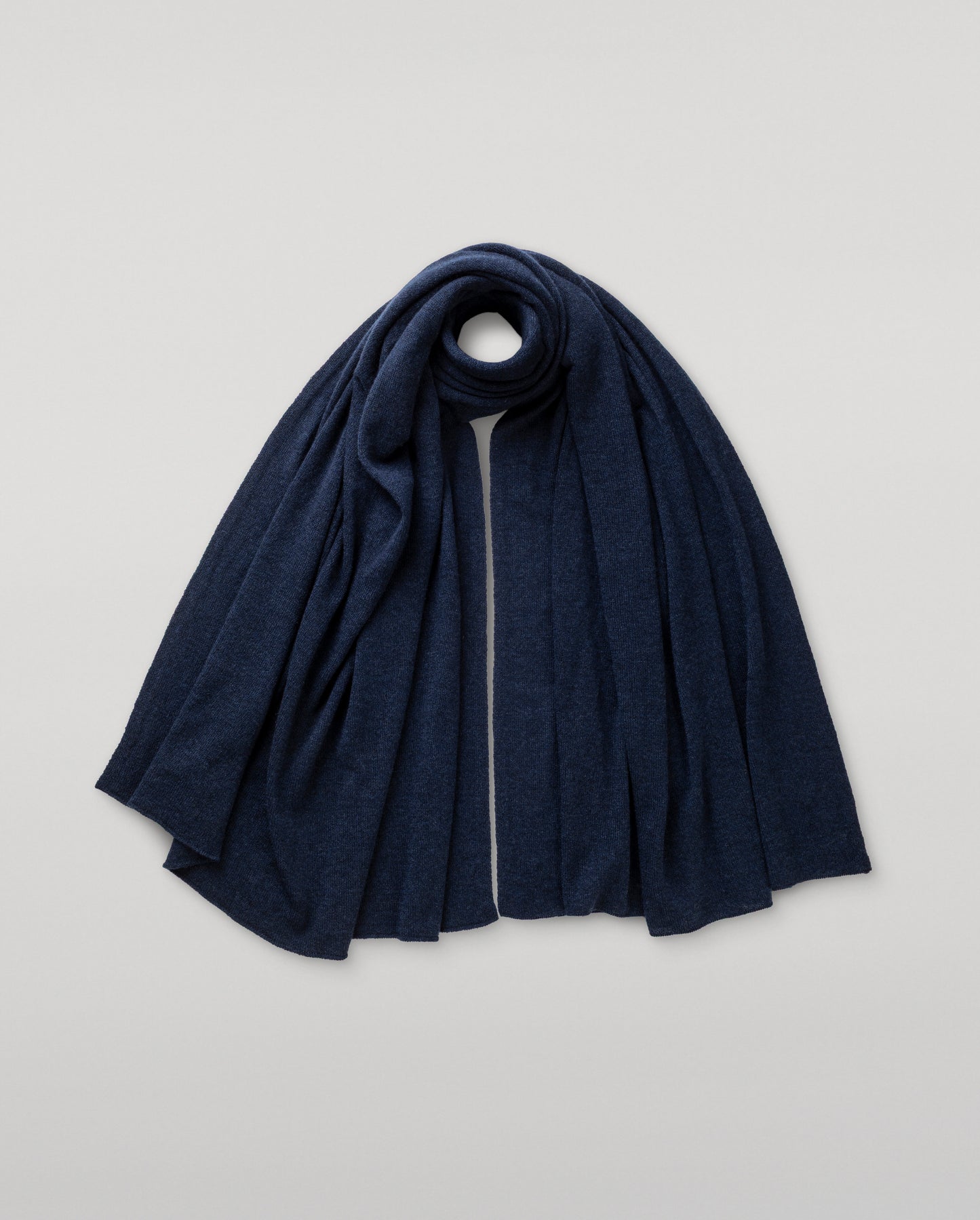JOHNSTONS OF ELGIN CASHMERE GAUZY RAEBURN TRAVEL WRAP NAVY 100% CASHMERE HAA03407HD7350ONE