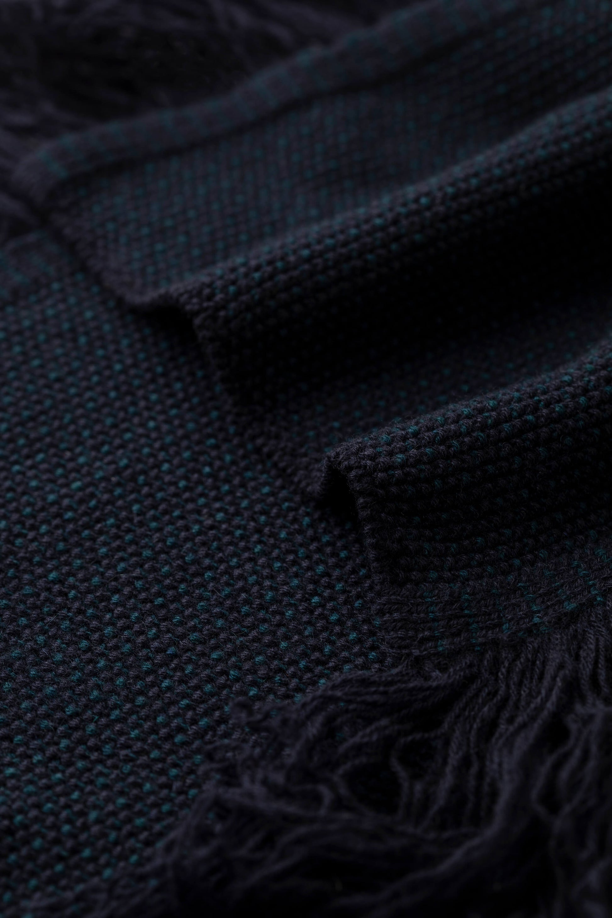 Johnstons of Elgin green and navy fringed cashmere scarf details HAA03529Q25309ONE
