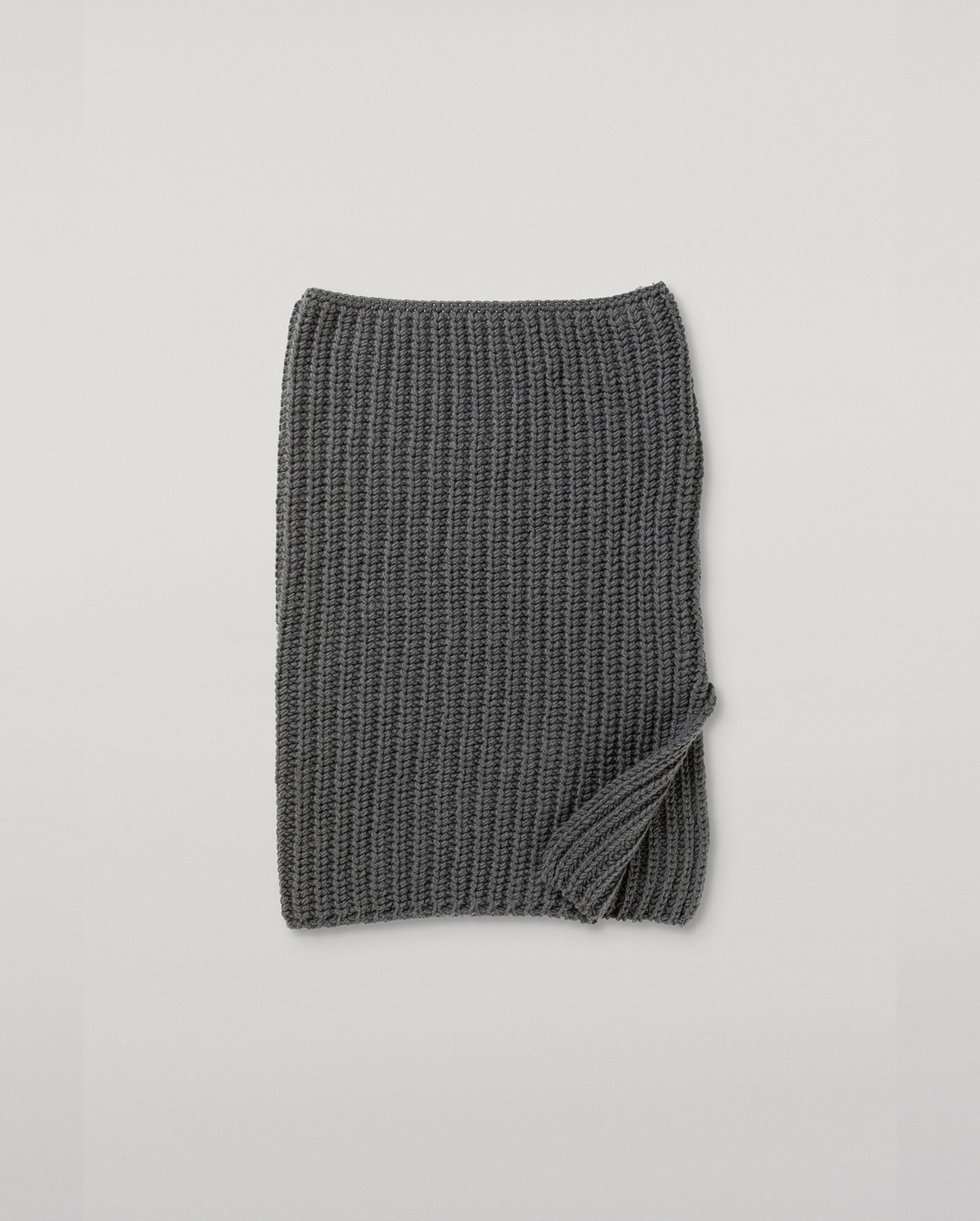JOHNSTONS OF ELGIN CASHMERE LUXE COWIE RIB SNOOD WITH SHOULDER SPLIT GREY 100% CASHMERE HAB03312SA7216ONE