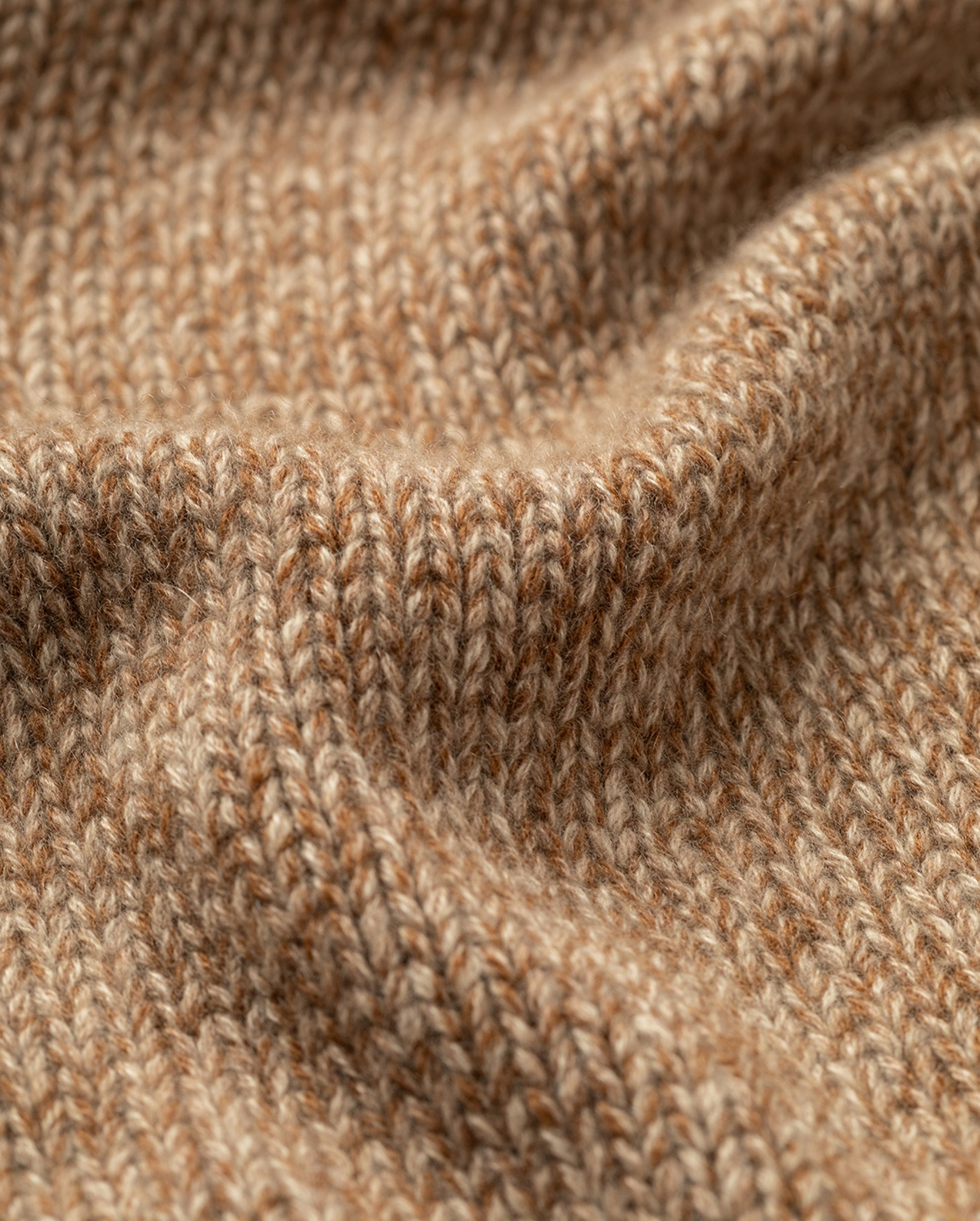 JOHNSTONS OF ELGIN CASHMERE MARL KEILL TRIANGLE SCARF BEIGE MARL 100% CASHMERE HAB03648007013ONE