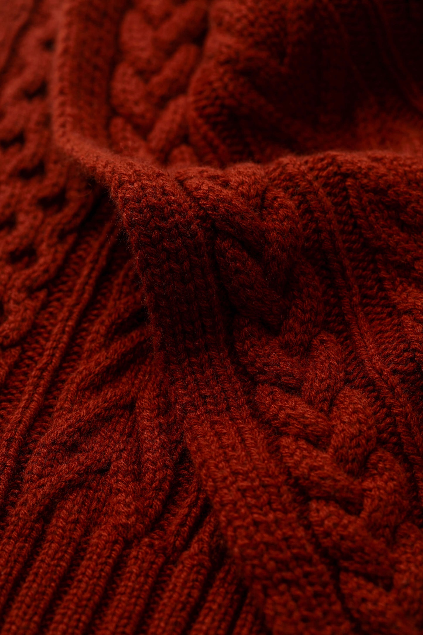 Johnstons of Elgin Cable cashmere red scarf details  HAC03406SG4463ONE