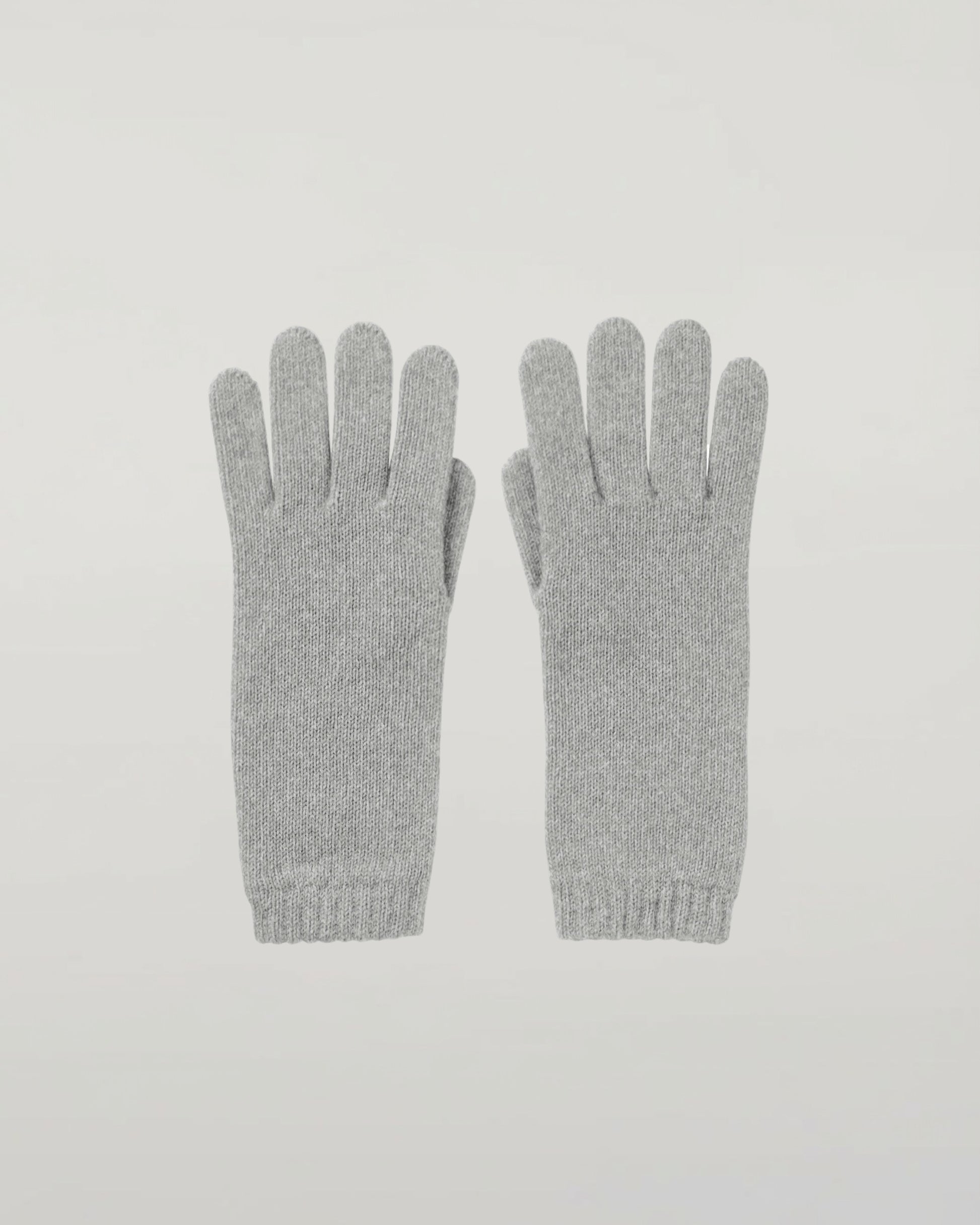 Johnstons of Elgin Gray scarf and gloves set on a white background 365GIFTSET7A