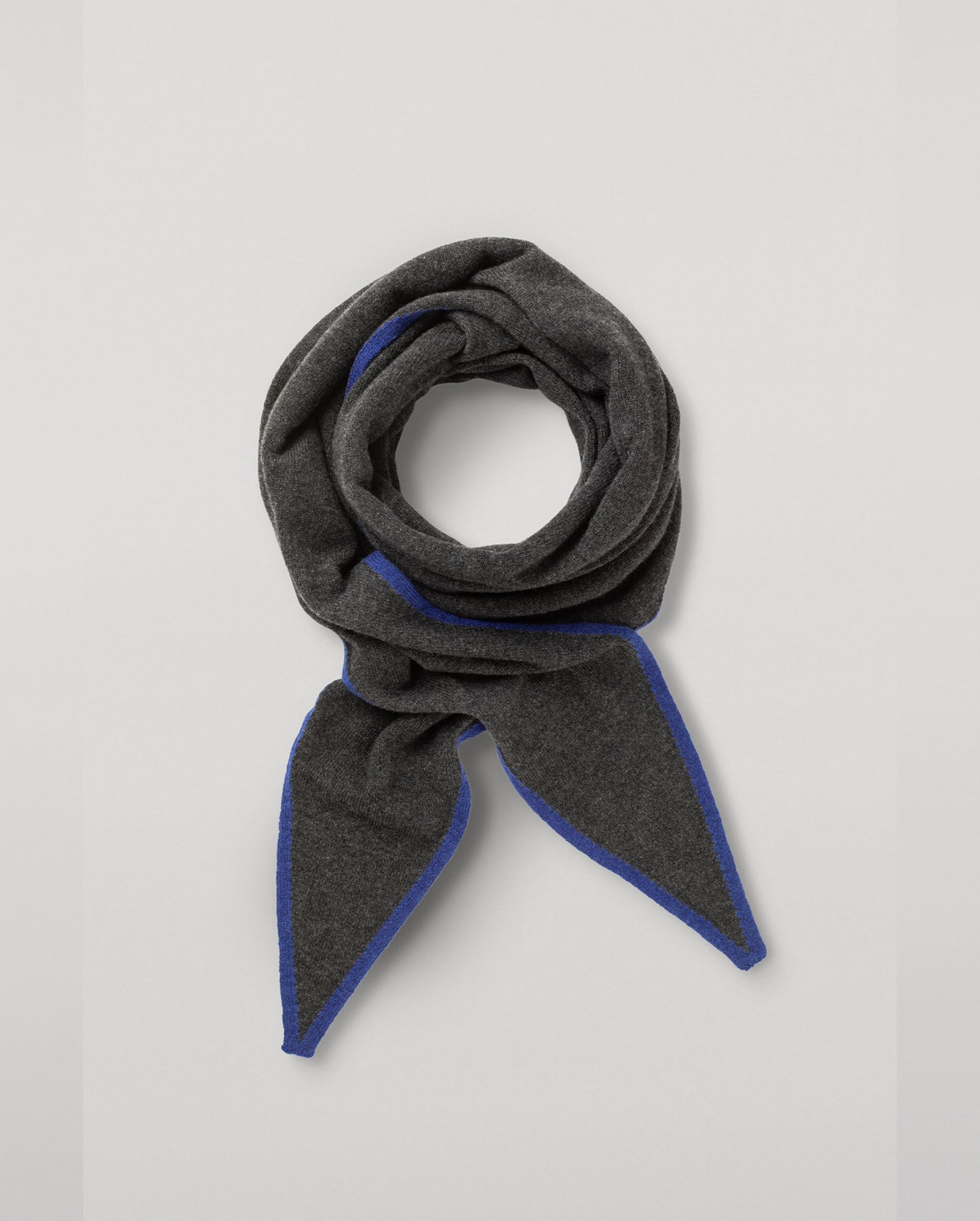 JOHNSTONS OF ELGIN CASHMERE GAUZY ETHEL DIAMOND SCARF GREY & BLUE 100% CASHMERE HAE03401Q26238ONE