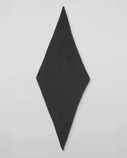 JOHNSTONS OF ELGIN CASHMERE GAUZY ETHEL DIAMOND SCARF GREY & BLUE 100% CASHMERE HAE03401Q26238ONE