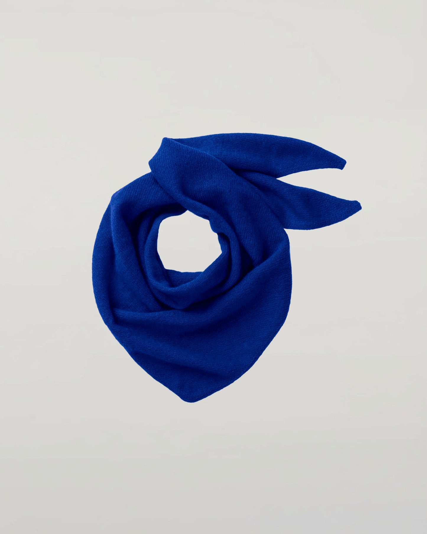 JOHNSTONS OF ELGIN REEL BANDANA BLUE 100% CASHMERE HAE03430SD5326ONE
