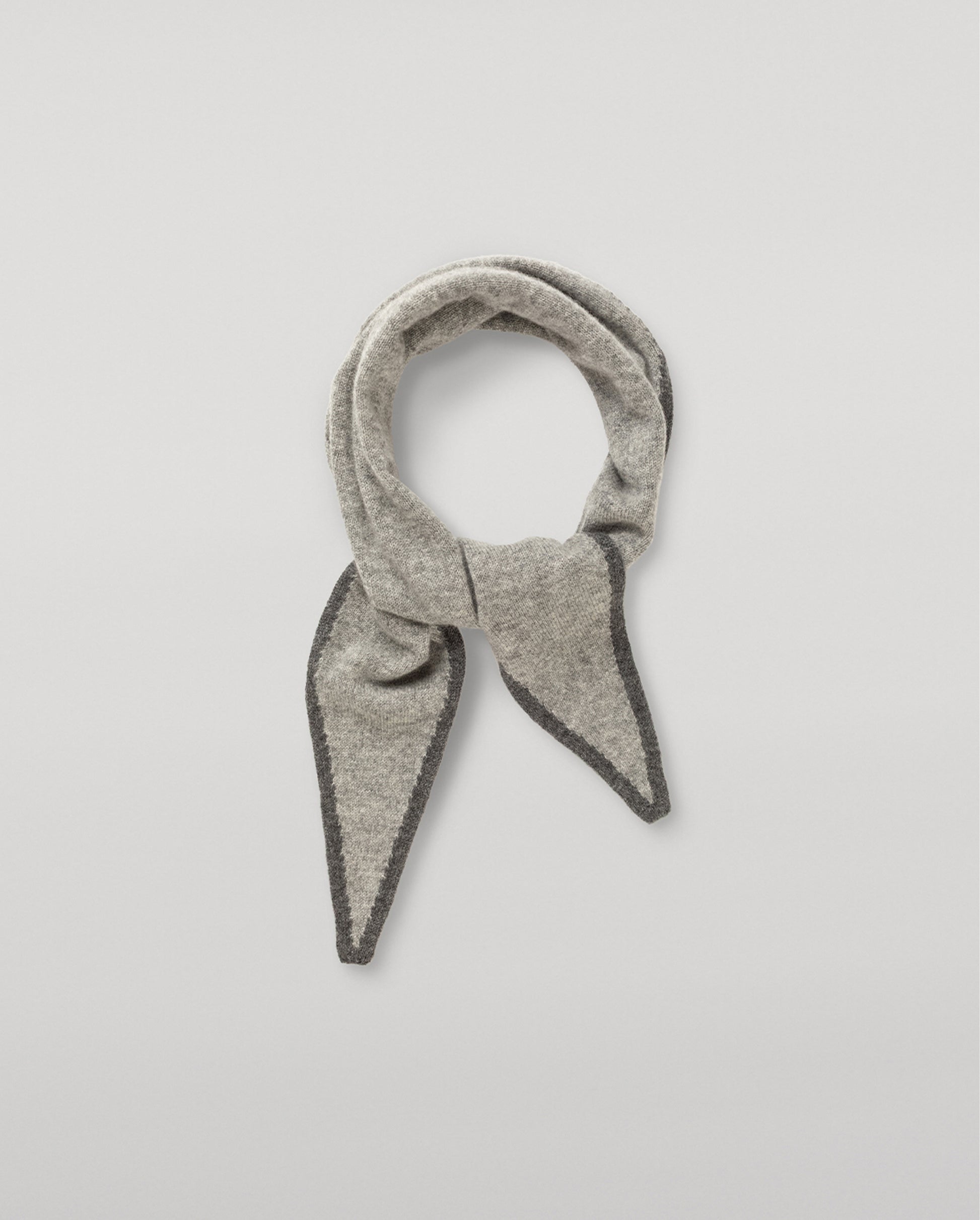 JOHNSTONS OF ELGIN CASHMERE GAUZY ANYA DIAMOND NECK TIE GREY 100% CASHMERE HAE03431Q26239ONE
