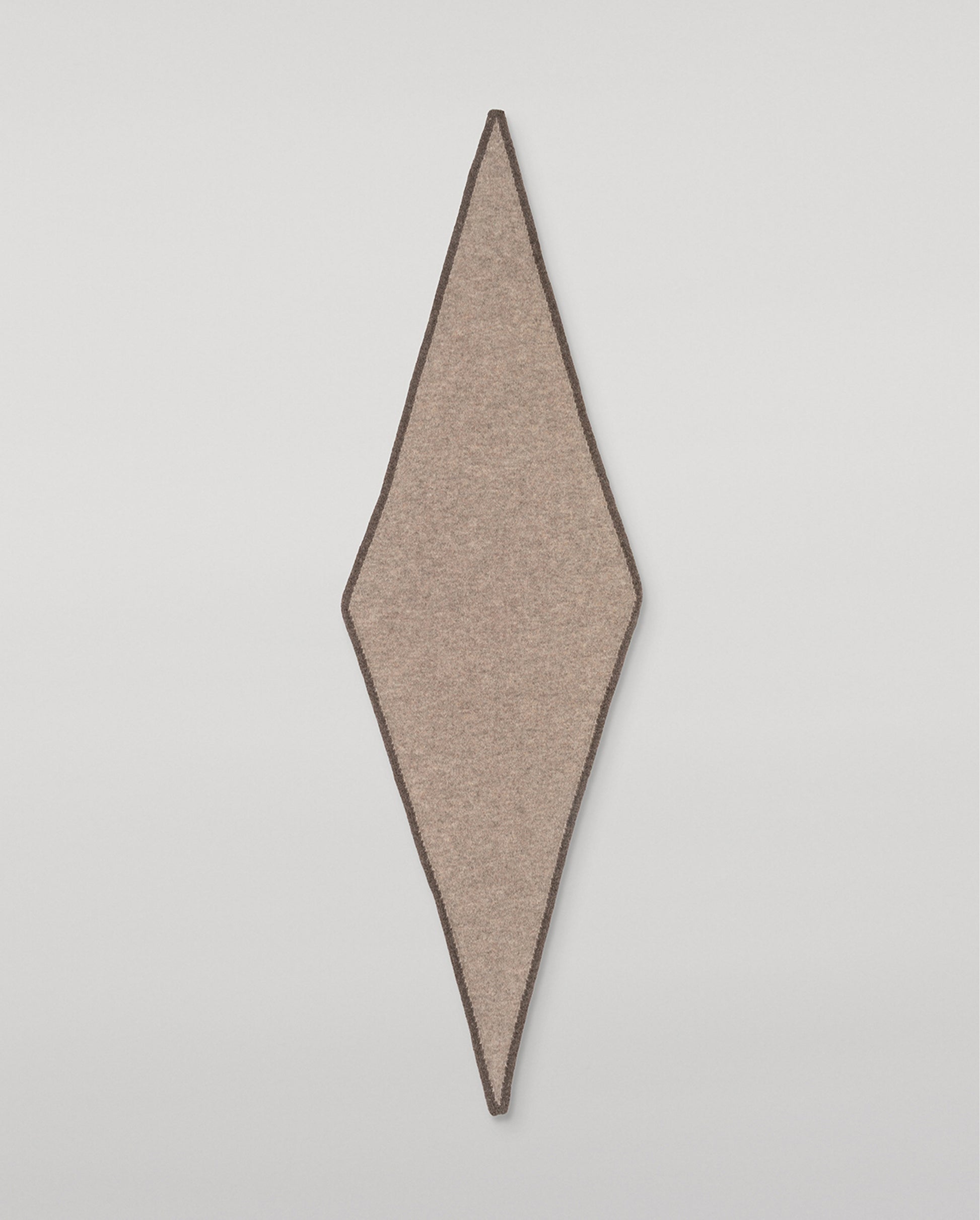 JOHNSTONS OF ELGIN CASHMERE GAUZY ANYA DIAMOND NECK TIE BROWN 100% CASHMERE HAE03431Q26241ONE