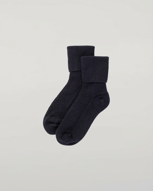 Johnstons of Elgin AW25 Knitted Accessories  Women's Cashmere Lounge Socks HAG02565SD7666ONE