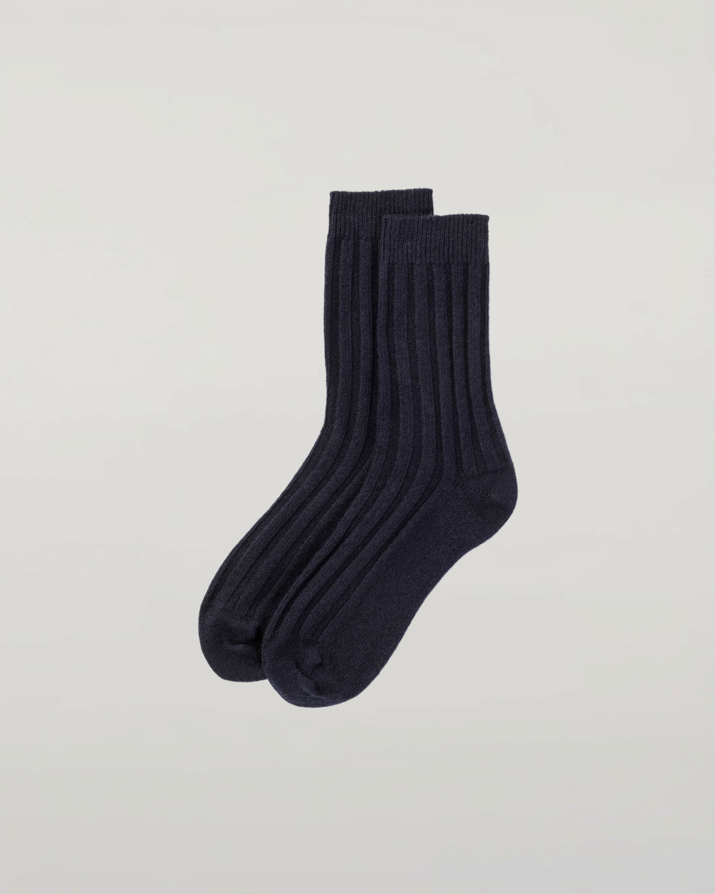 Johnstons of Elgin Men's Cashmere Bed Sock in Navy Blue HAG02814SD7286