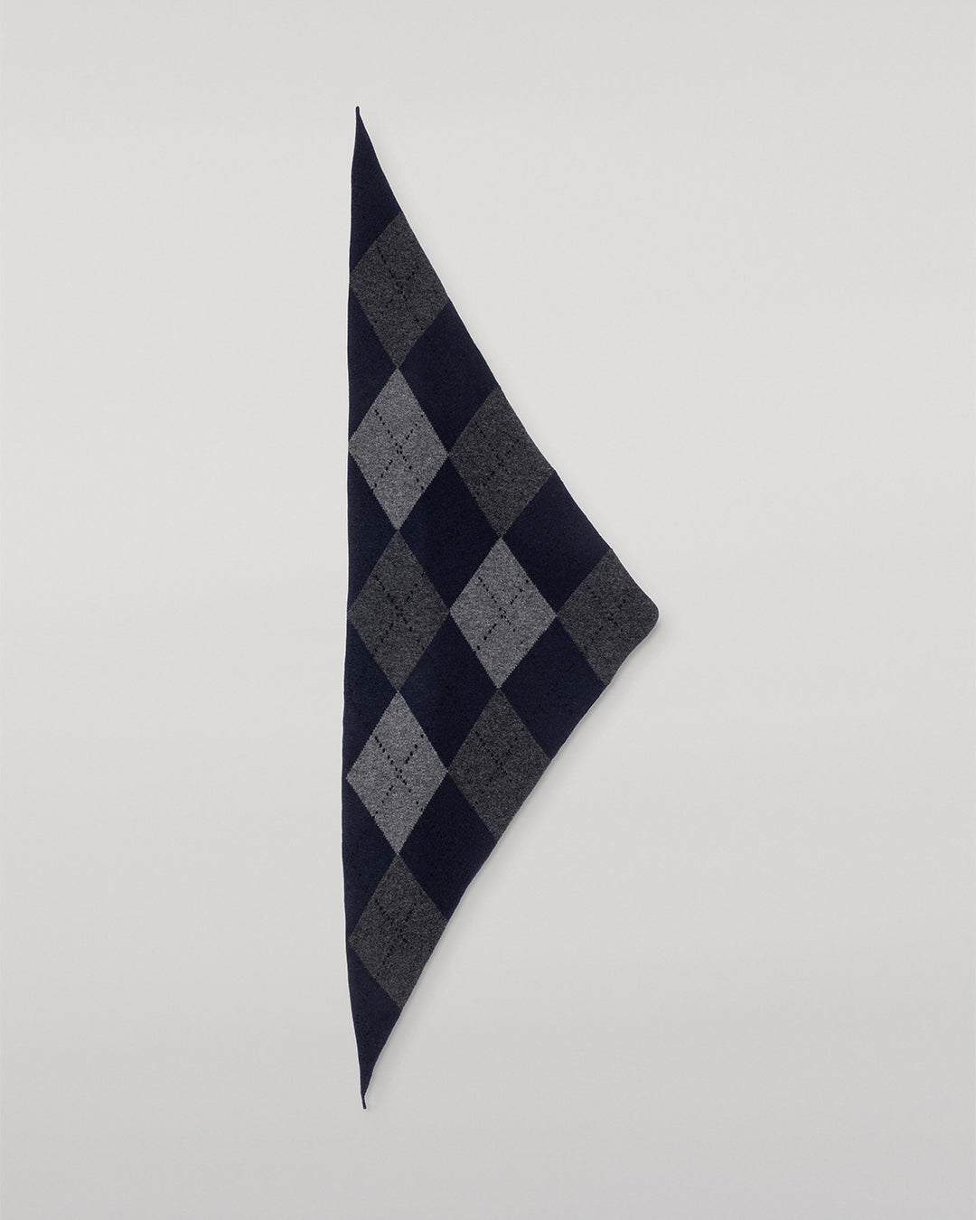 Navy and gray checkered triangle scarf on a light gray background JOHNSTONS OF ELGIN CLAN BANDANA NAVY 100% CASHMERE HAP03612JU1613ONE