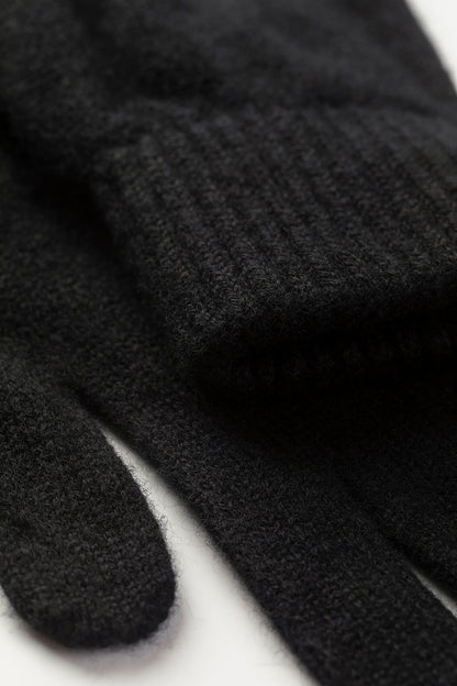 Johnstons of Elgin AW25 Knitted Accessories Black Men's Cashmere Black Gloves HAY01001SA0900N/A