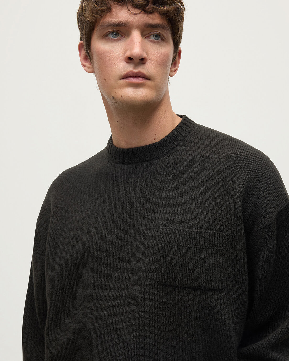 Johnstons of Elgin Men's Grey Cashmere Jumper KAA05310SC7330