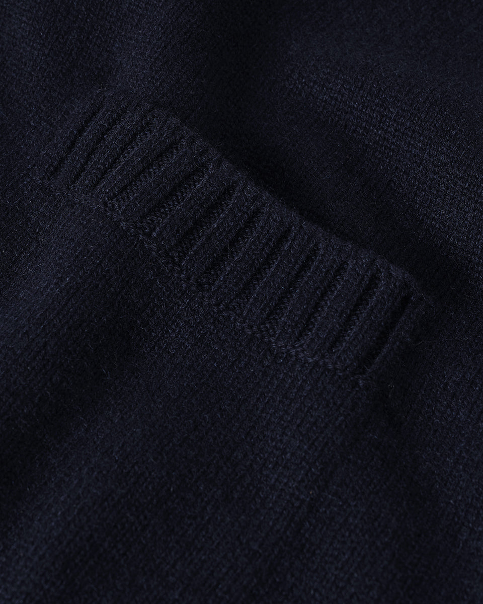 Johnstons of Elgin Women's Knitwear Navy Relaxed Fit  Navy Cashmere Cardigan KAA05320SD7286
