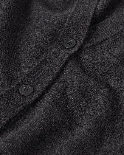 Model wearing Johnstons of Elgin AW25 Women's Knitwear Charcoal Boyfriend-Fit Grey Cashmere Cardigan close up KAA05560HA7165