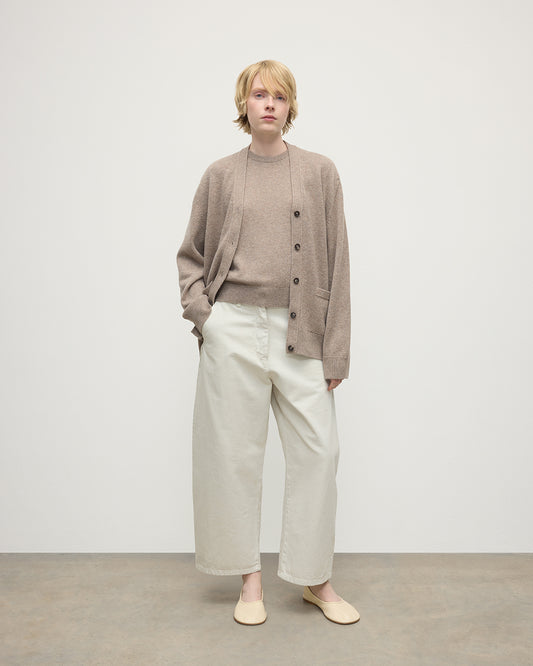 Model wearing Johnstons of Elgin AW25 Women's Knitwear Ash Boyfriend-Fit Brown Cashmere Cardigan Front View KAA05560HB4334
