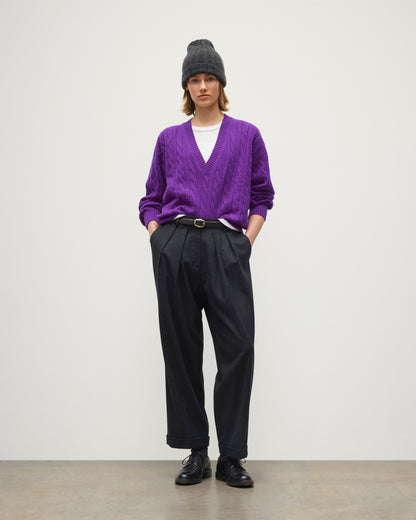 JOHNSTONS OF ELGIN KYLESKU DEEP VEE SWEATER CASHMERE CABLE DEEP VEE SWEATER PURPLE 100% CASHMERE KAA05728SD5372