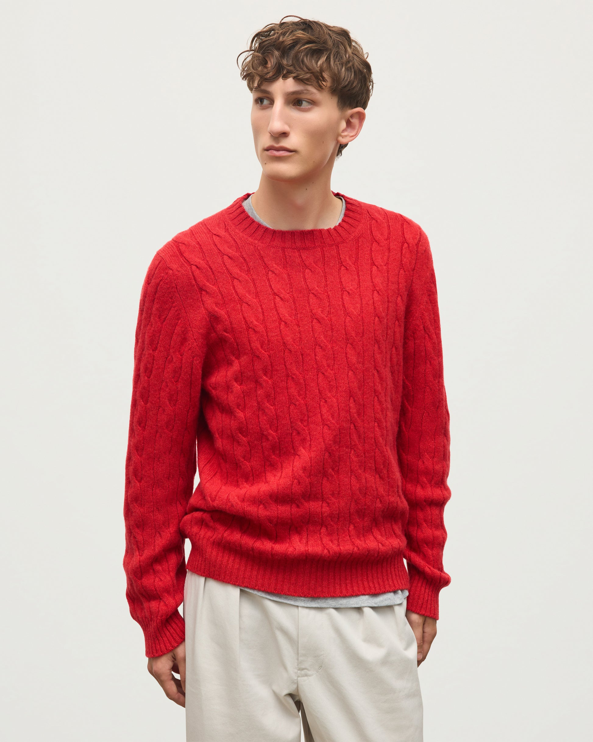 JOHNSTONS OF ELGIN CALDER CREW SWEATER CASHMERE CABLE CREW SWEATER RED 100% CASHMERE KAA05754HE4390