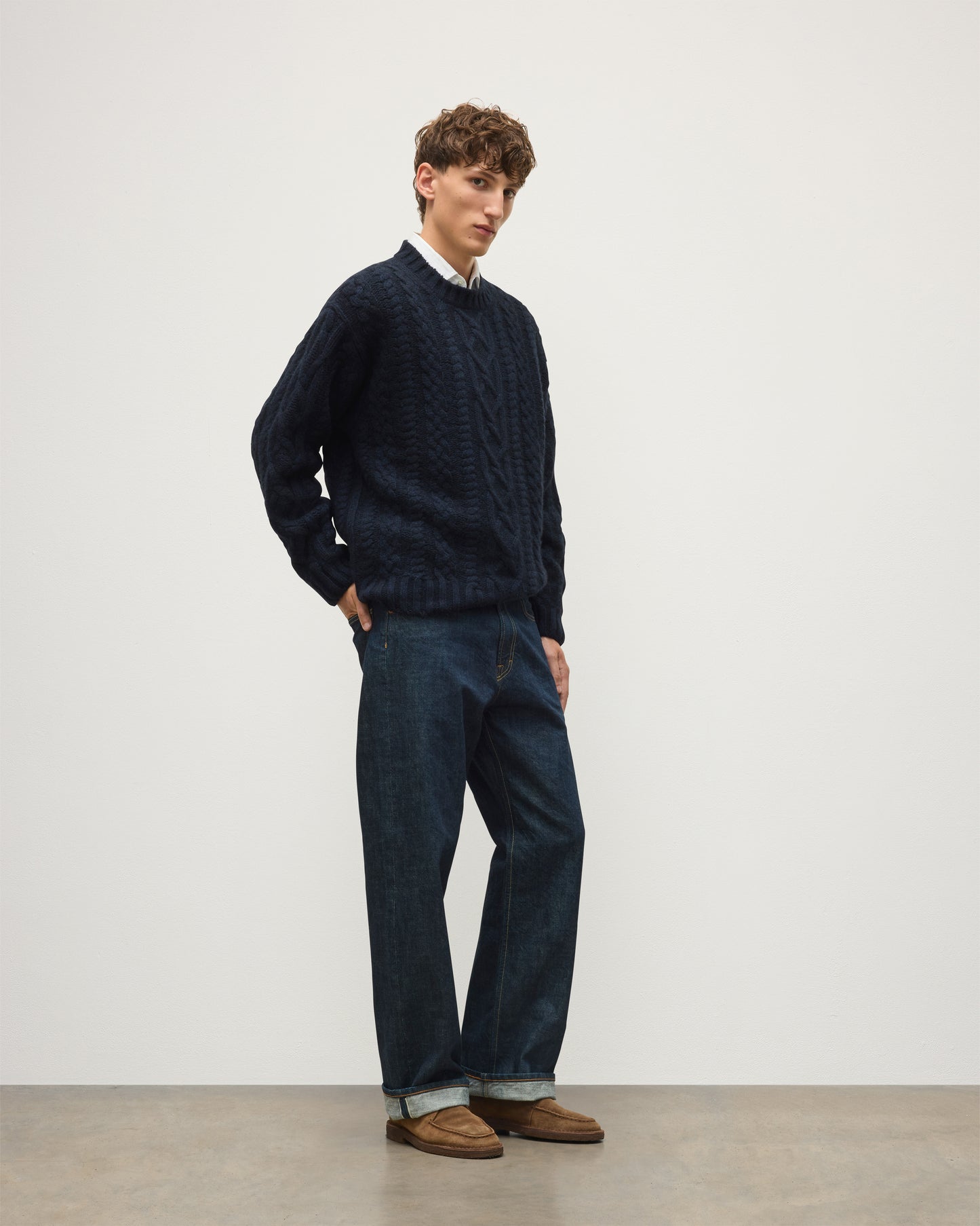 JOHNSTONS OF ELGIN MACDONALD CABLE CREW CASHMERE ARAN CABLE CREW SWEATER DARK BLUE 100% CASHMERE KAB06009HD7347