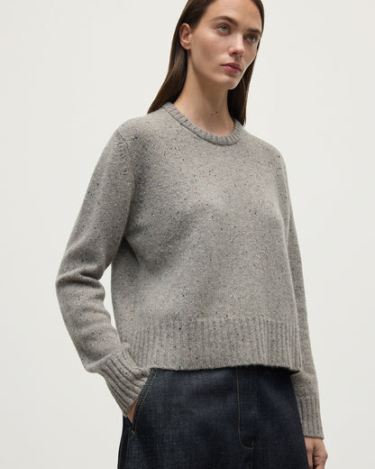 Model wearing Johnstons of Elgin AW25 Women's Knitwear Peregrine Donegal Donegal Cashmere Grey Jumper Details KAC05289006335