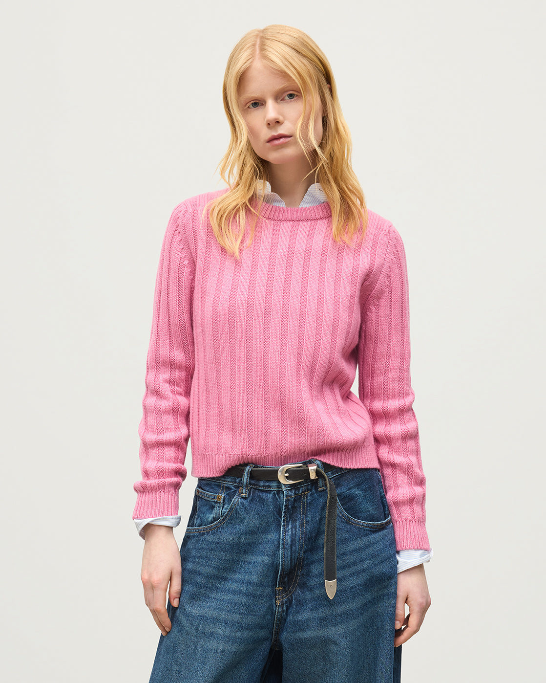 JOHNSTONS OF ELGIN LECHT CREW SWEATER PETITE CASHMERE FLAT RIB ROUND NECK SWEATER - 8 PLY PINK 100% CASHMERE KAC05706SE5394