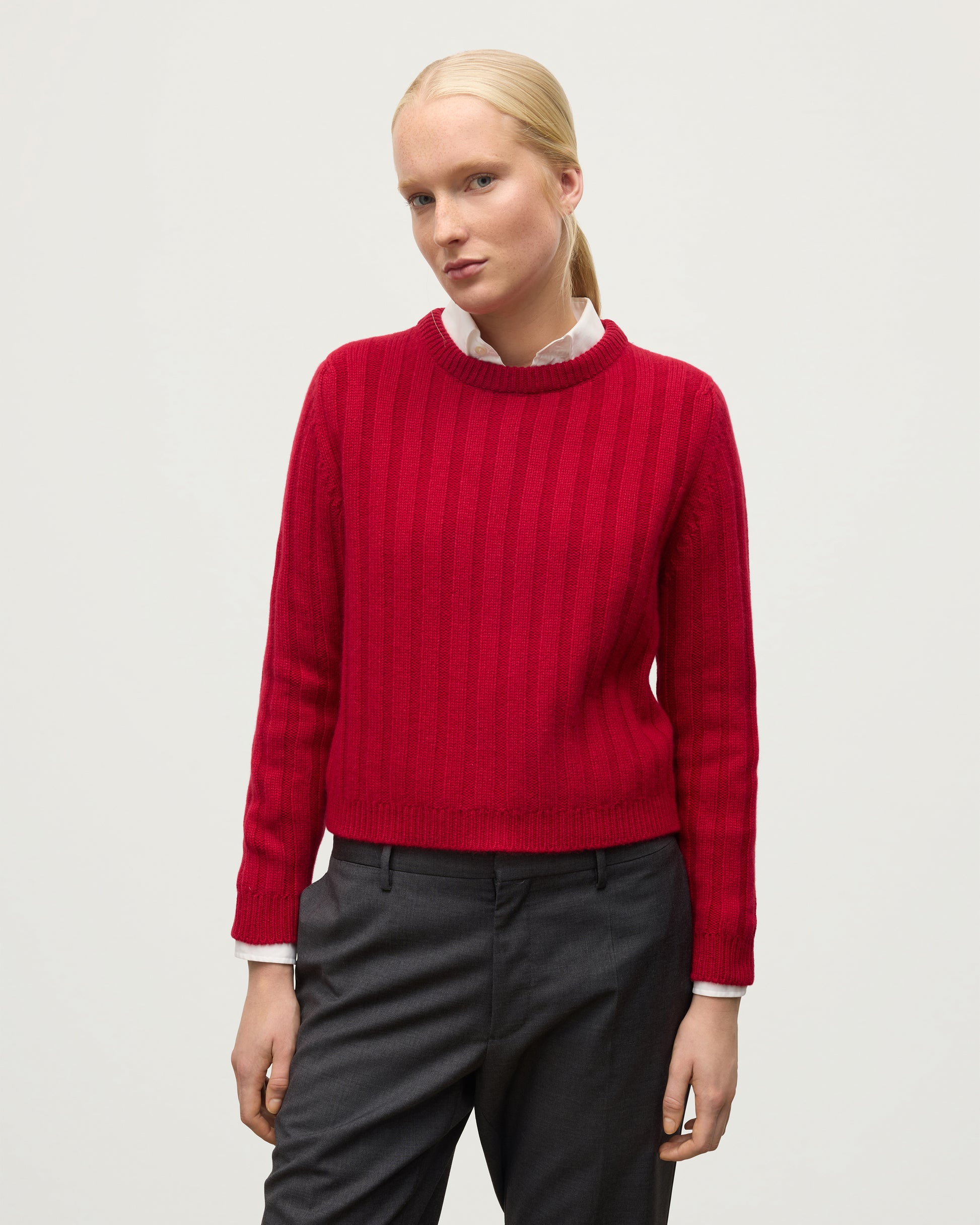 MODEL WEARING JOHNSTONS OF ELGIN WOMENS LECHT CREW SWEATER RED KAC05706SE5325