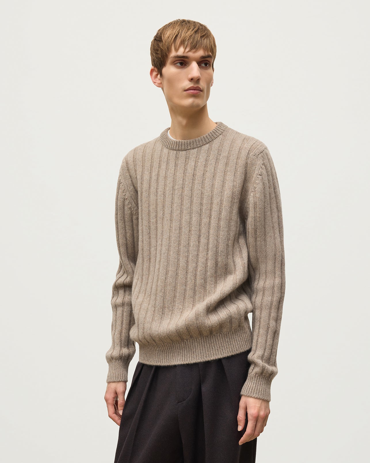 JOHNSTONS OF ELGIN PEEL CREW SWEATER CASHMERE FLAT RIB CREW SWEATER - 8 PLY LIGHT BROWN 100% CASHMERE KAC05751HB4447