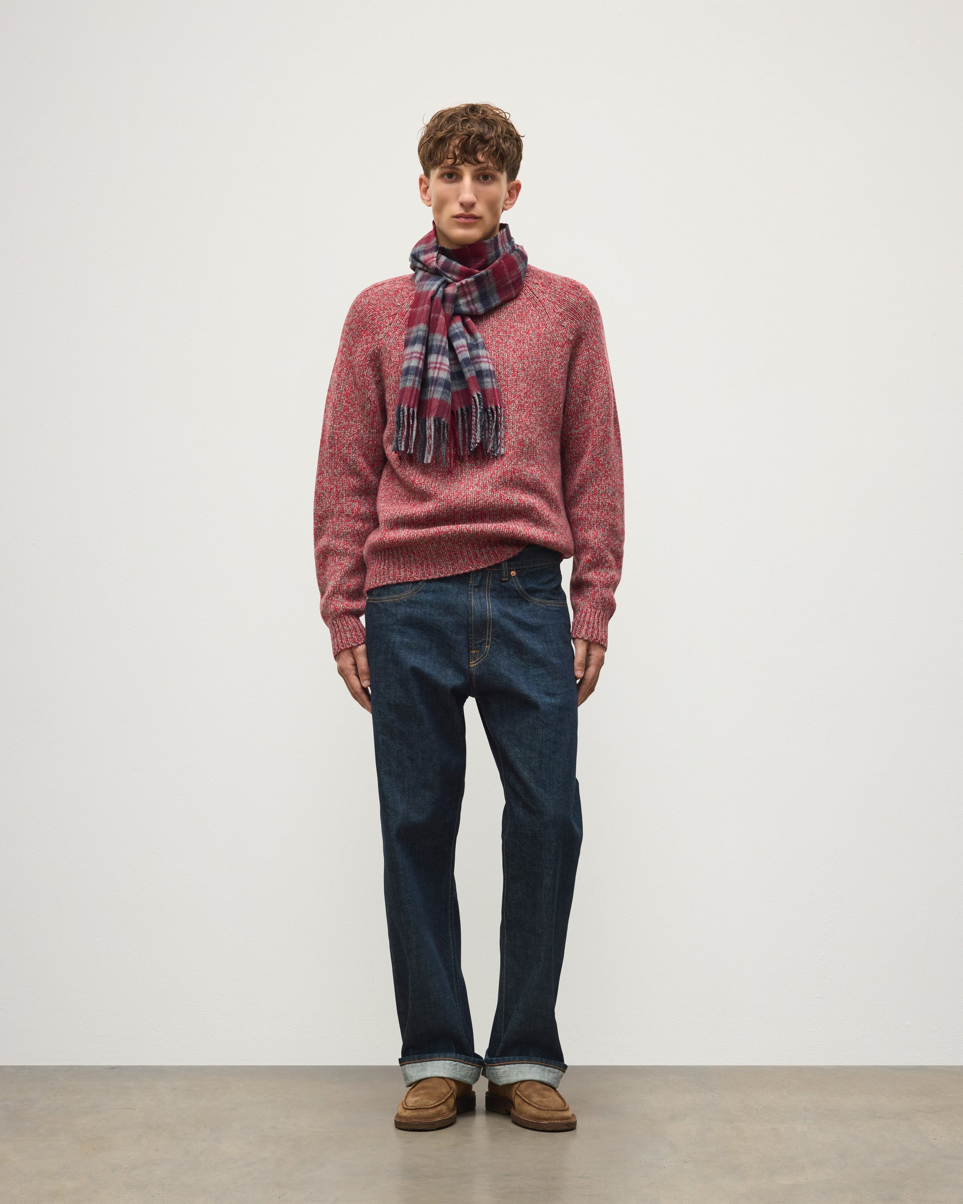 JOHNSTONS OF ELGIN FYFE CREW SWEATER CASHMERE 3 COLOUR MARL CREW SWEATER - 6 PLY RED MARL 100% CASHMERE KAC05753007014