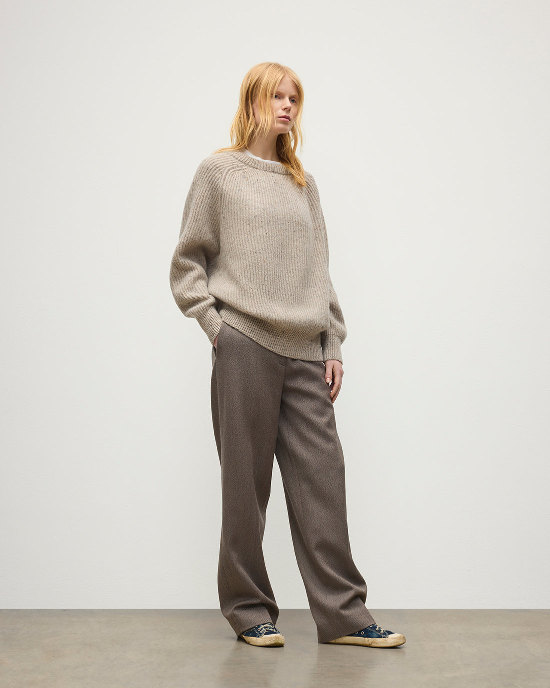 JOHNSTONS OF ELGIN NORAH CREW SWEATER DONEGAL CASHMERE OVERSIZED RIBBED SWEATER CREAM 100% CASHMERE KAC05993HA0397