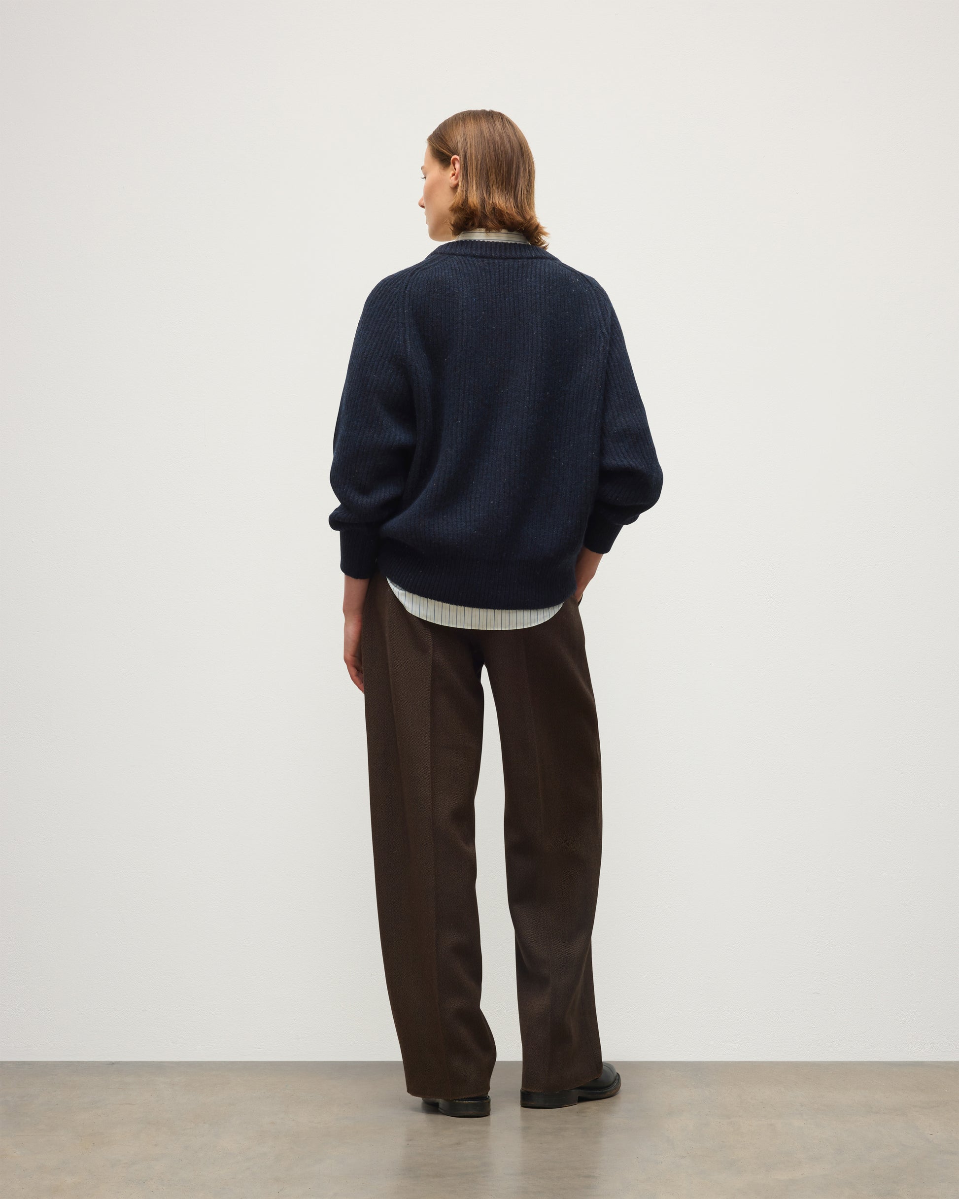 JOHNSTONS OF ELGIN NORAH CREW SWEATER DONEGAL CASHMERE OVERSIZED RIBBED SWEATER BLUE 100% CASHMERE KAC05993HD7348