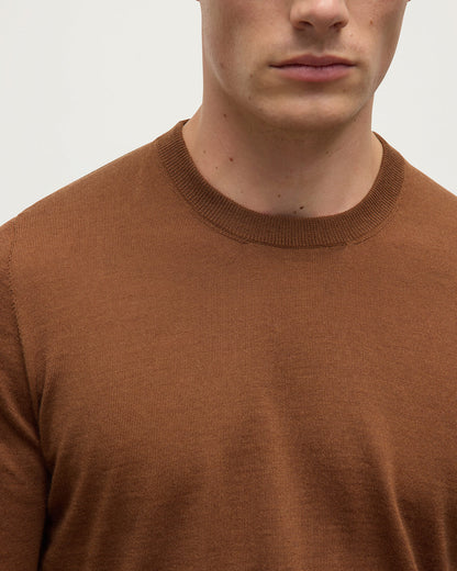 Johnstons of Elgin men's superfine cashmere camel round neck sweater KAI05241SB7300