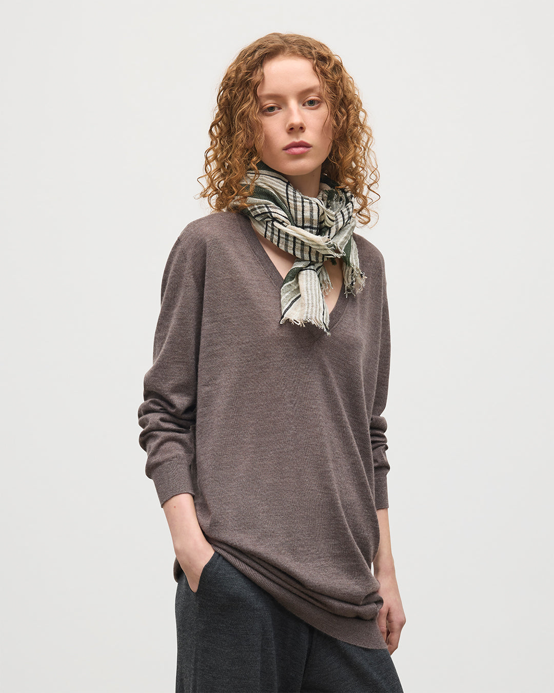 JOHNSTONS OF ELGIN WOMENS ELISE VEE SWEATER LIGHT BROWN 100% SUPERFINE CASHMERE KAI05715HB7092
