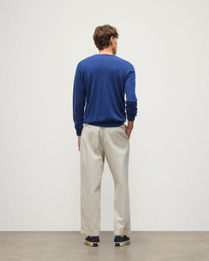 JOHNSTONS OF ELGIN FIN CREW SUPERFINE CASHMERE CREW NECK SWEATER - 3 PLY BLUE 100% CASHMERE KAI05717HD4509
