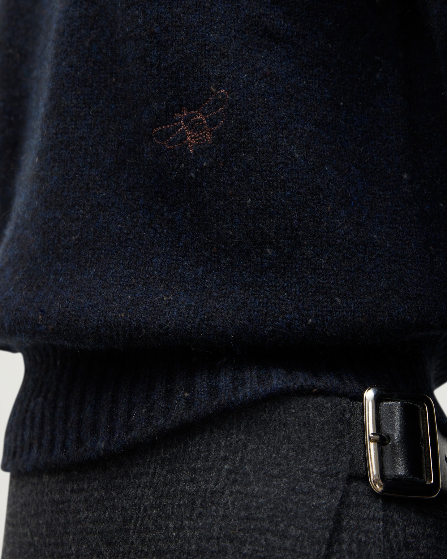 JOHNSTONS OF ELGIN WOMENS CAIRN CREW SWEATER BLUE 100% DONEGAL CASHMERE KAI05719HD7348