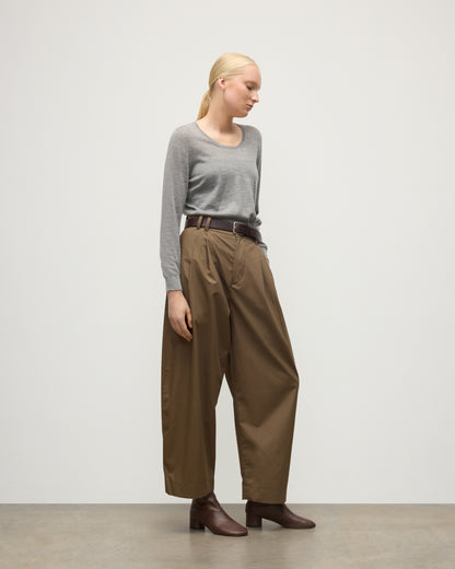 MODEL WEAR JOHNSTONS OF ELGIN WOMENS ELLA SCOOP SWEATER GREY WITH BROWN WIDE LEG TROUSERS AND BROWN BOOTS KAI05723HA4253