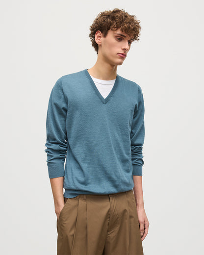 JOHNSTONS OF ELGIN MENS FIN SUPERFINE VEE NECK GREEN 100% SUPERFINE CASHMERE KAI05744SD5242