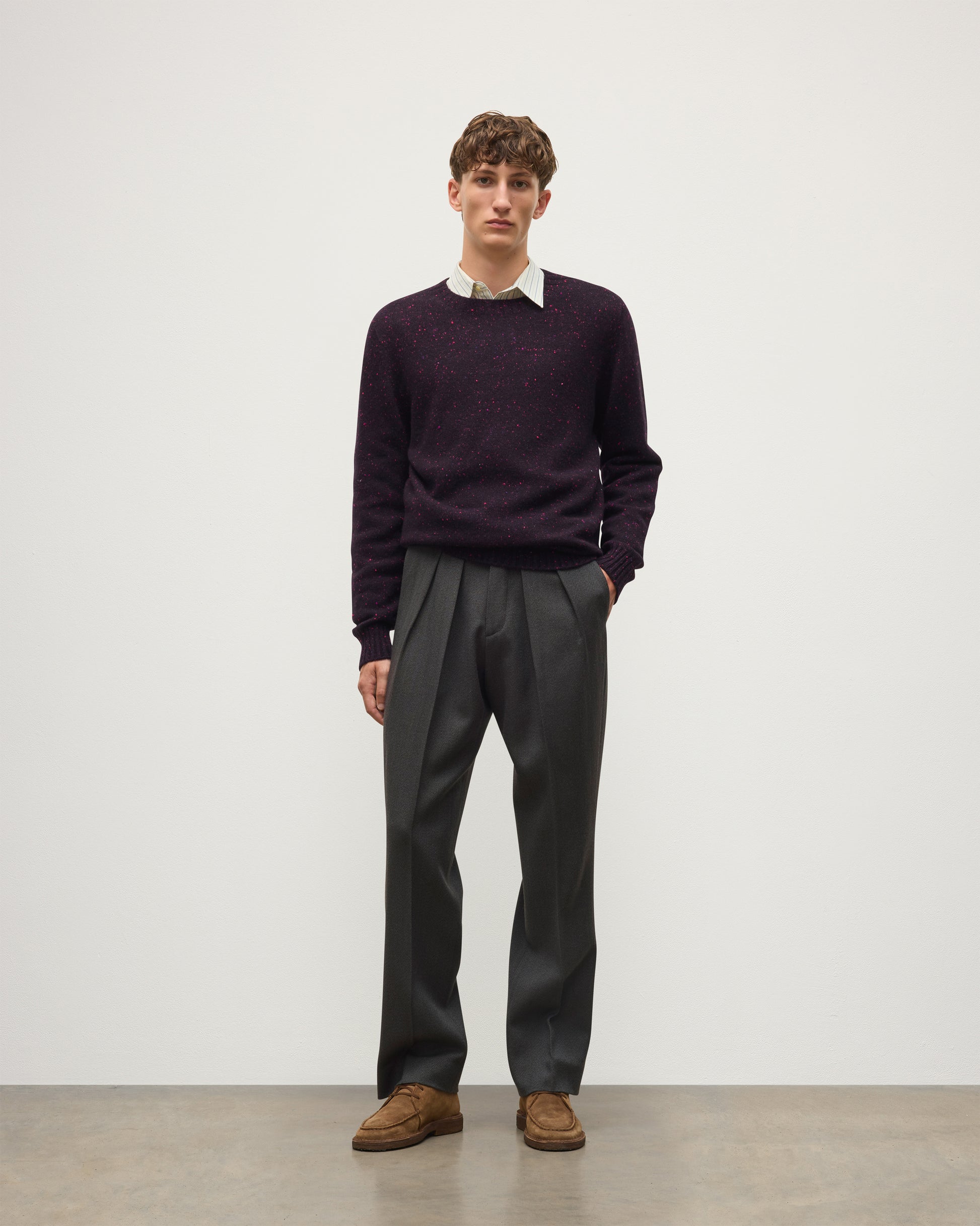 JOHNSTONS OF ELGIN TIREE CREW SWEATER DONEGAL CASHMERE CREW SWEATER DARK PURPLE 100% CASHMERE KAI05755HD7360