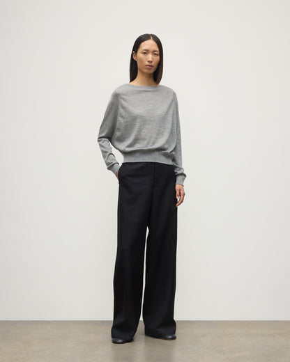 MODEL WEARS JOHNSTONS OF ELGIN WOMENS FINOLA SWEATER GREY KAI05789HA4253