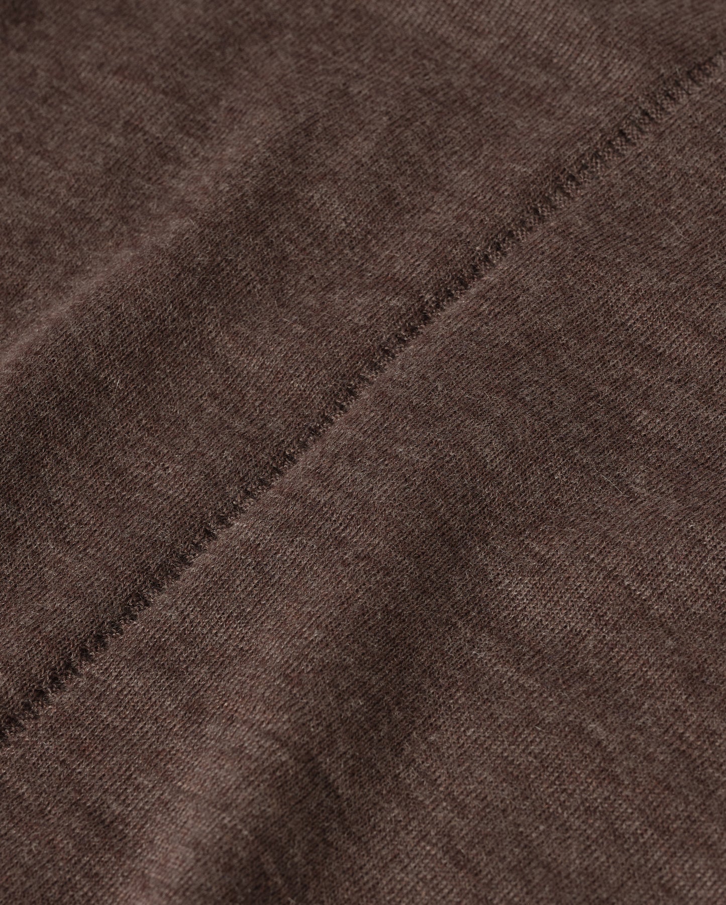 JOHNSTONS OF ELGIN BEATRICE VEE SWEATER SUPERFINE CASHMERE VEE NECK SWEATER WITH LINKS STITCH DETAIL - 3 PLY BROWN 100% CASHMERE KAI05972HB7092