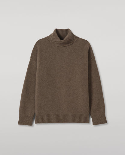 JOHNSTONS OF ELGIN MAGGIE ROLL NECK SWEATER CASHMERE REVERSE STITCH ROLL NECK SWEATER - 8 PLY BROWN 100% CASHMERE KAI05983HB7128