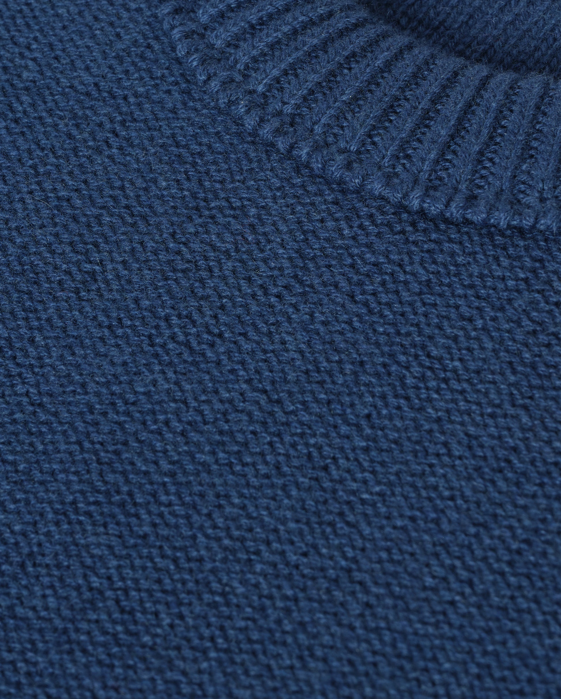 JOHNSTONS OF ELGIN MAGGIE CREW SWEATER CASHMERE REVERSE STITCH ROUND NECK SWEATER - 8 PLY BLUE 100% CASHMERE KAI05990SD5369