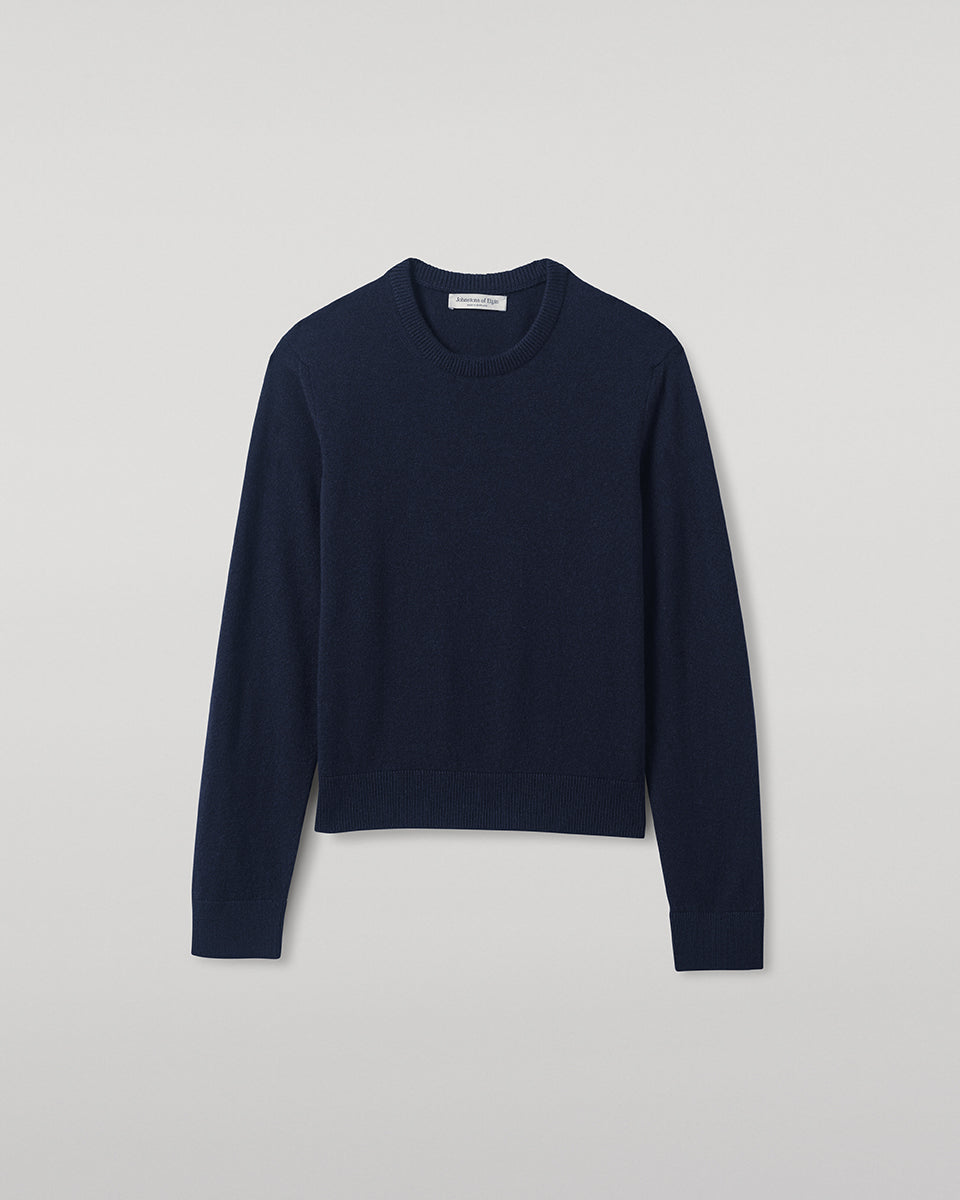 Johnstons of Elgin AW25 Women's Knitwear Dark Navy Classic Cashmere Navy Round Neck Jumper close up  KAP05572SD7666