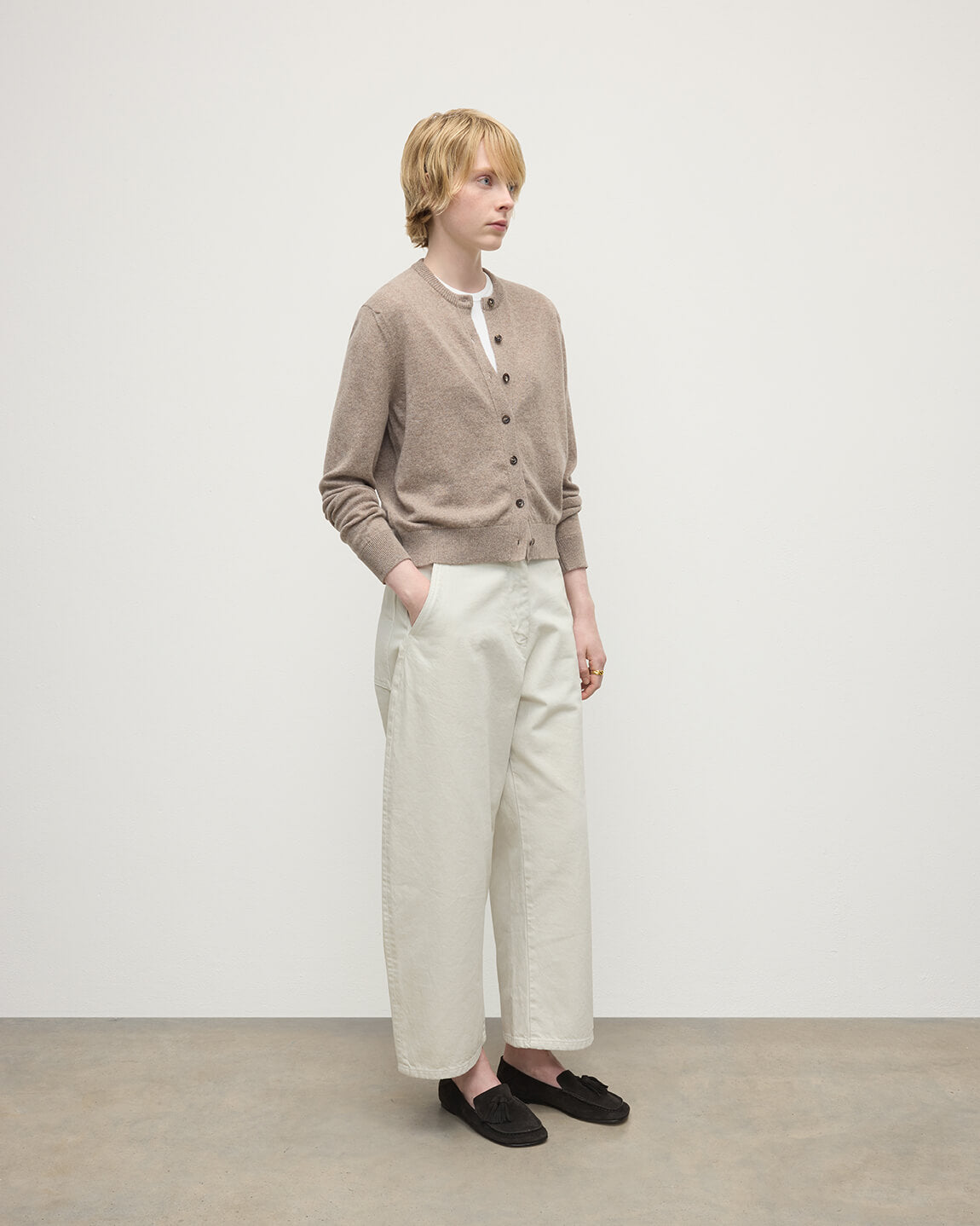 Model wears Johnstons of Elgin AW25 Women's Knitwear Ash Classic Cashmere Brown Cardigan Side KAP05573HB4334